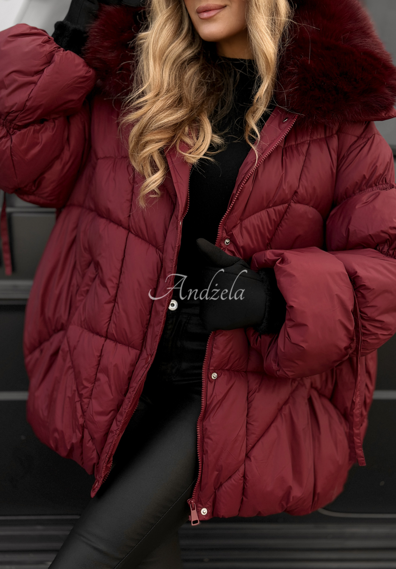 Prošívaná bunda s kožíškem Cold Without You vínová