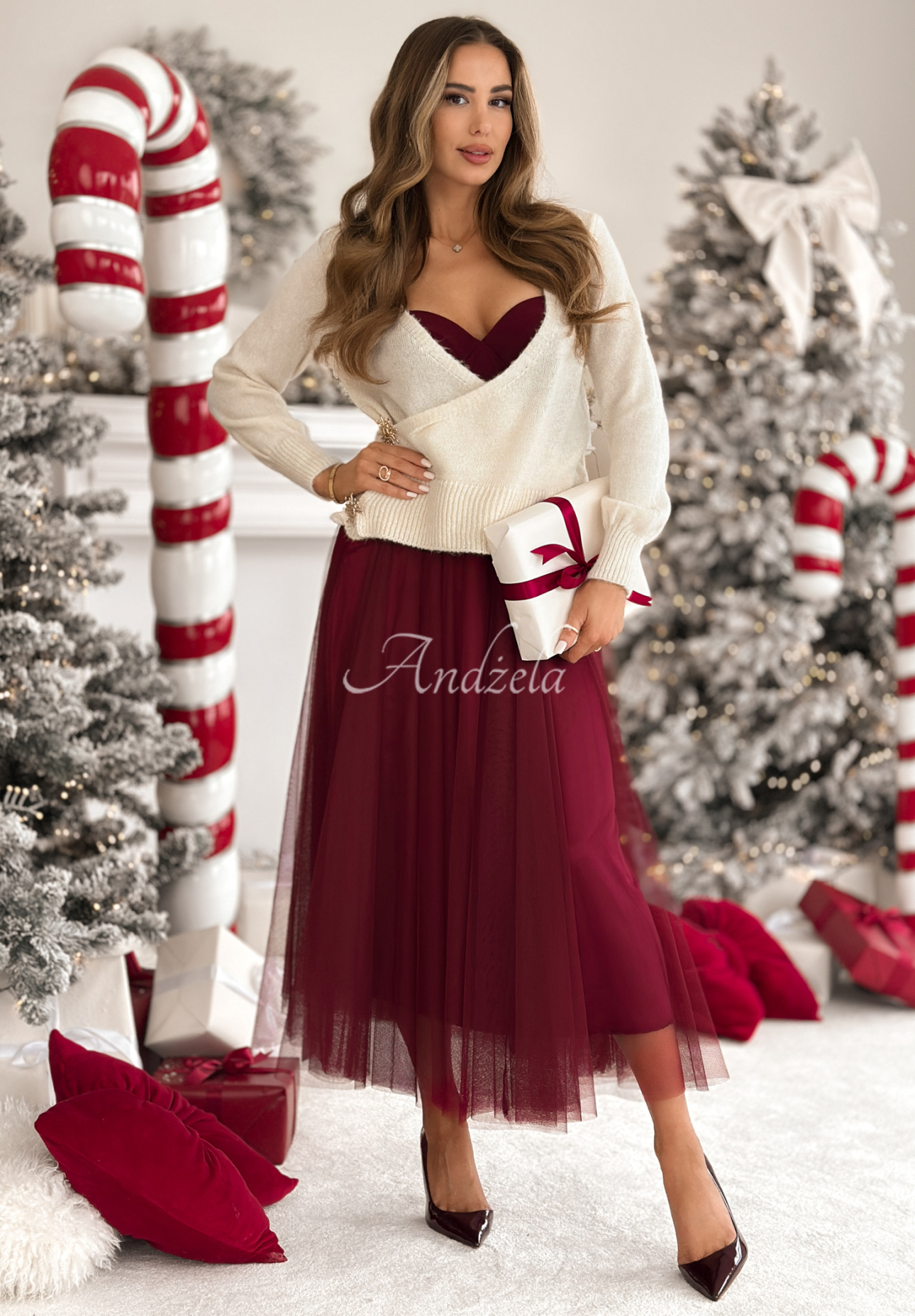 Obálkový svetr z vlnou a alpakou Winter Letters ecru