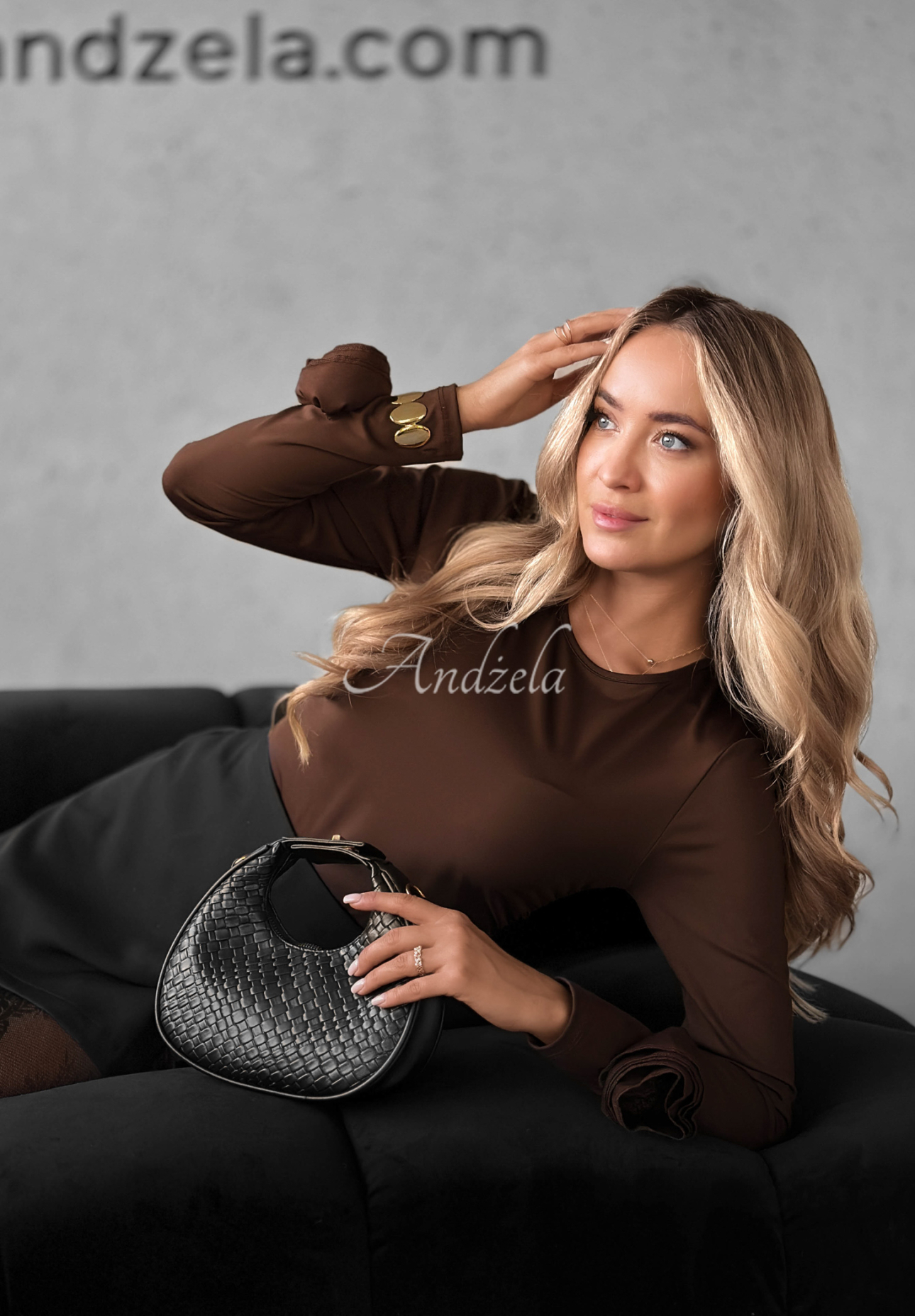 Halenka se zdobnými růžemi Rose All Day čokoládová