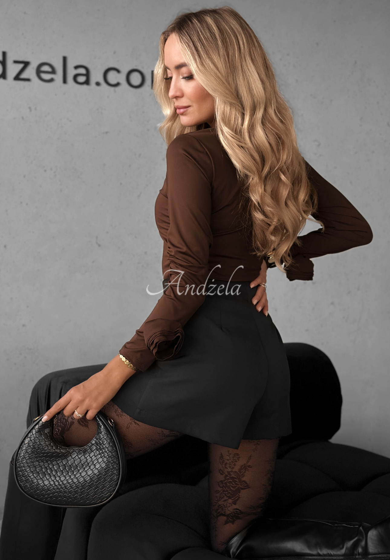 Halenka se zdobnými růžemi Rose All Day čokoládová