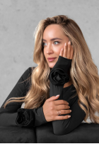 Halenka z ozdobnymi różami Rose All Day černá