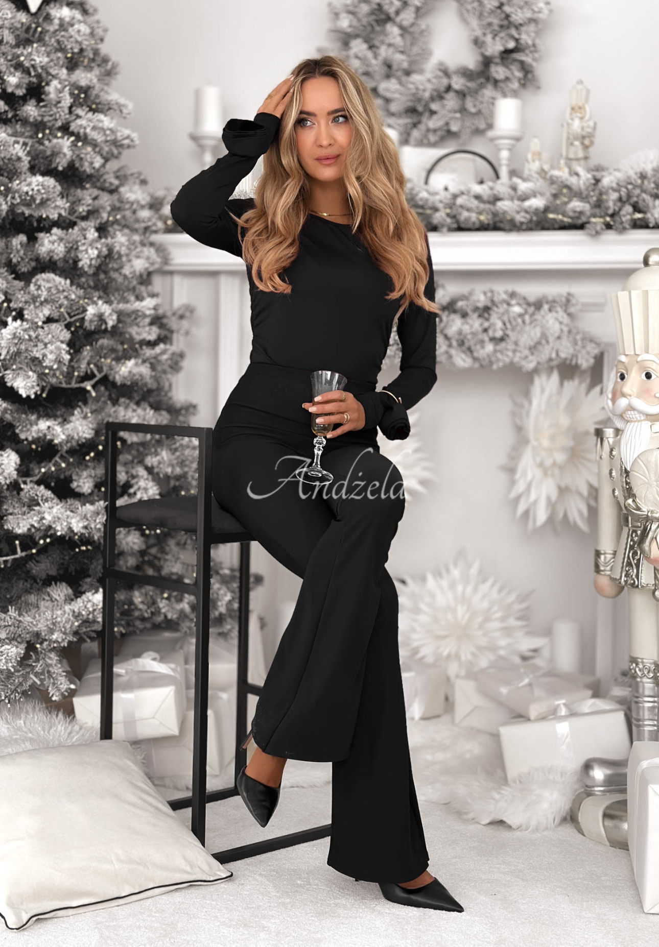 Halenka se zdobnými růžemi Rose All Day černá