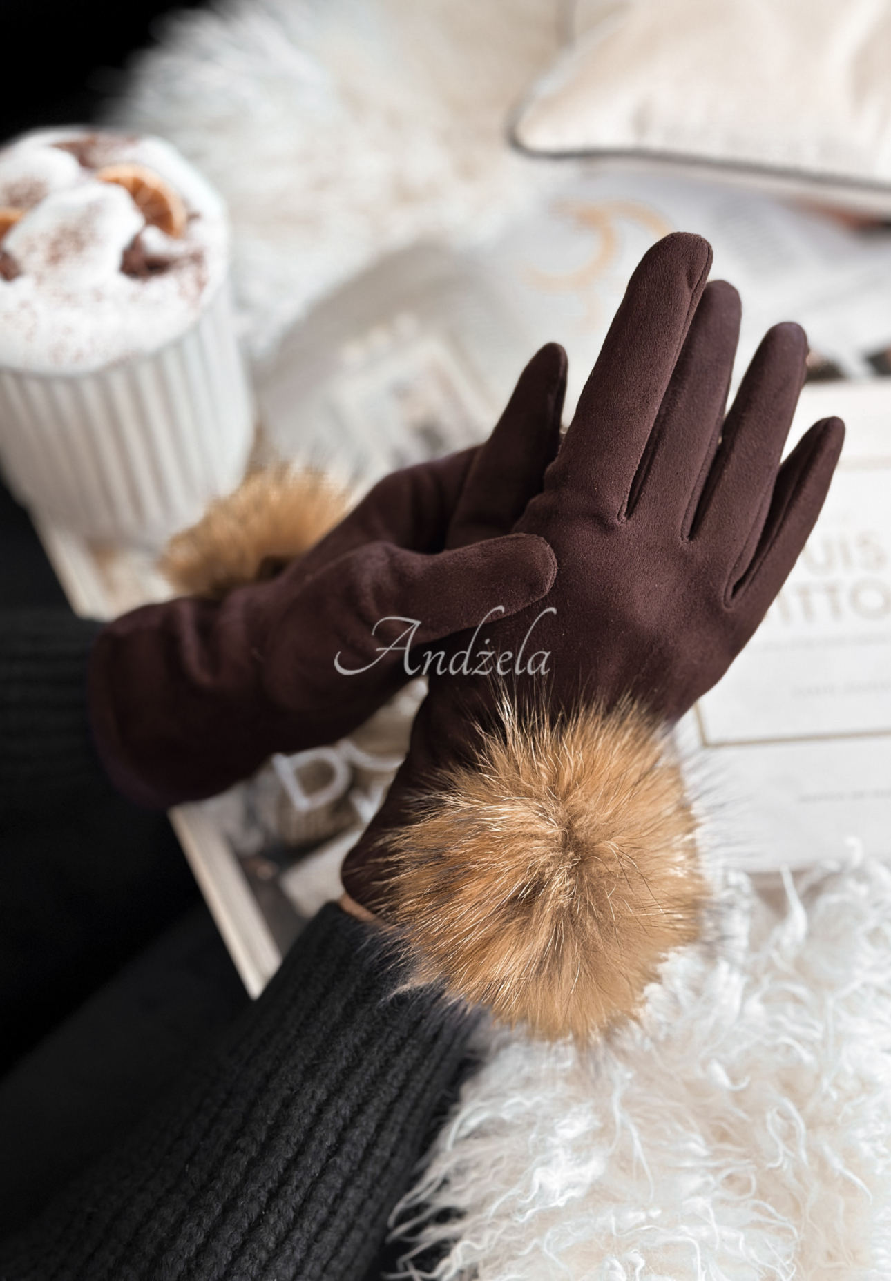 Rukavice z imitace semišu Fluffy čokoládové