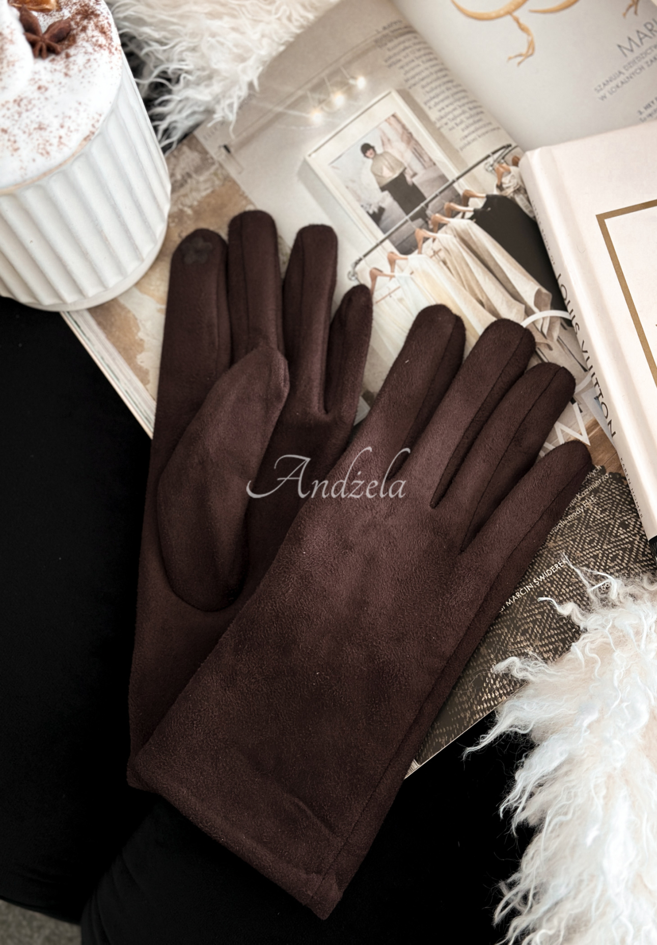 Semišové rukavice Season Of Rest čokoládové
