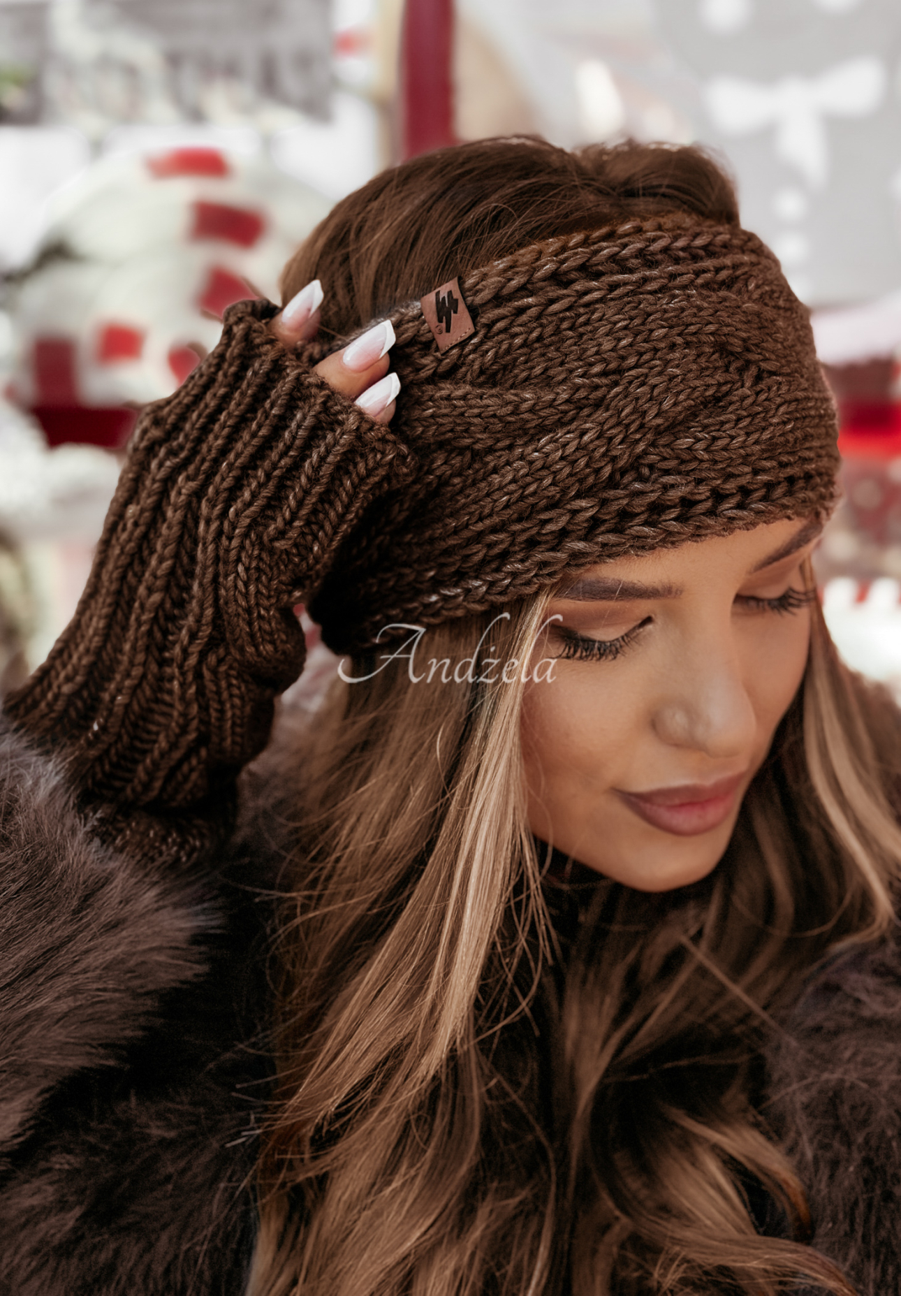 Pletené rukavice Winter Wishes tmavě čokoládové