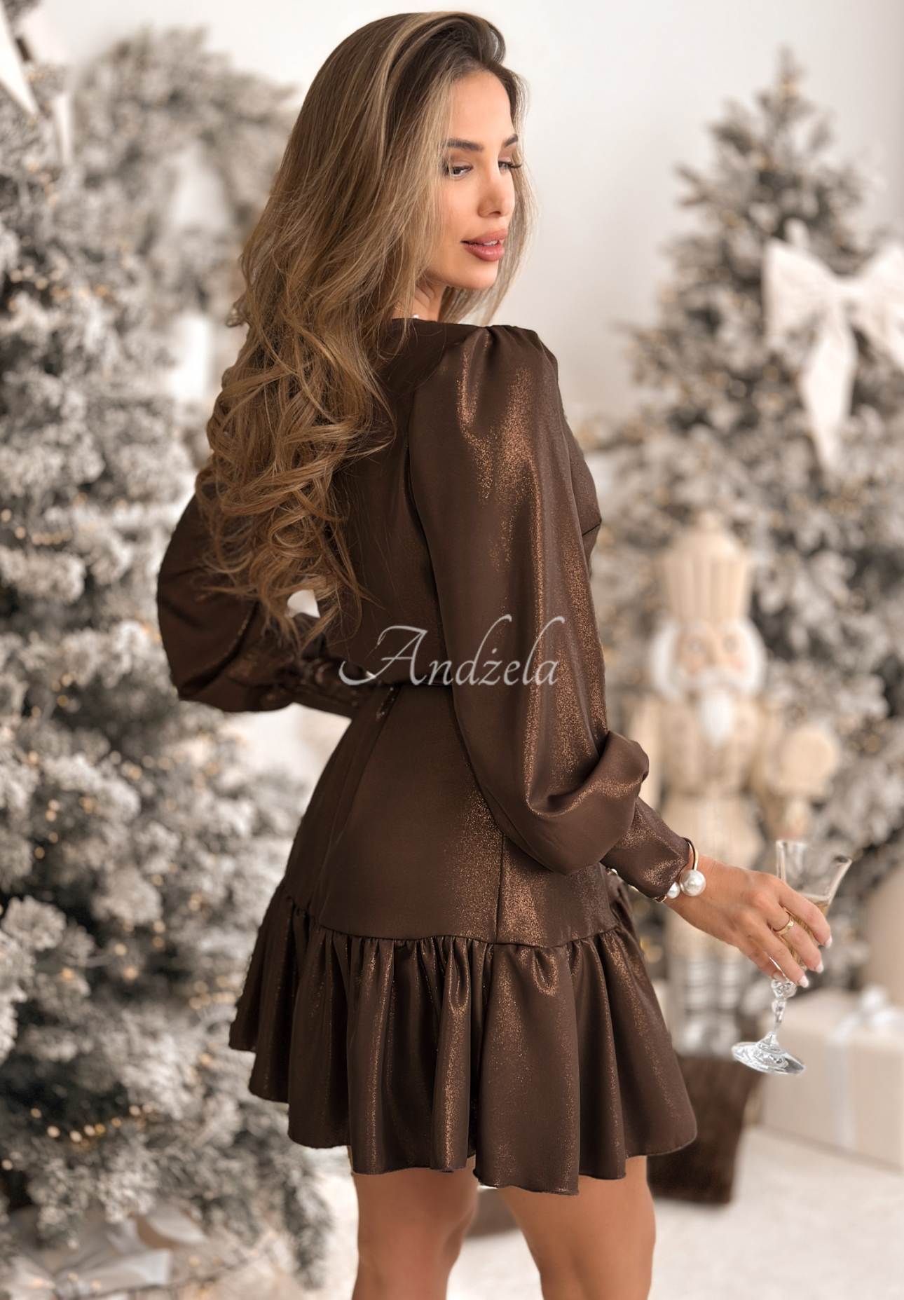 Obálkové lesklé šaty z viskózy Your Song čokoládová