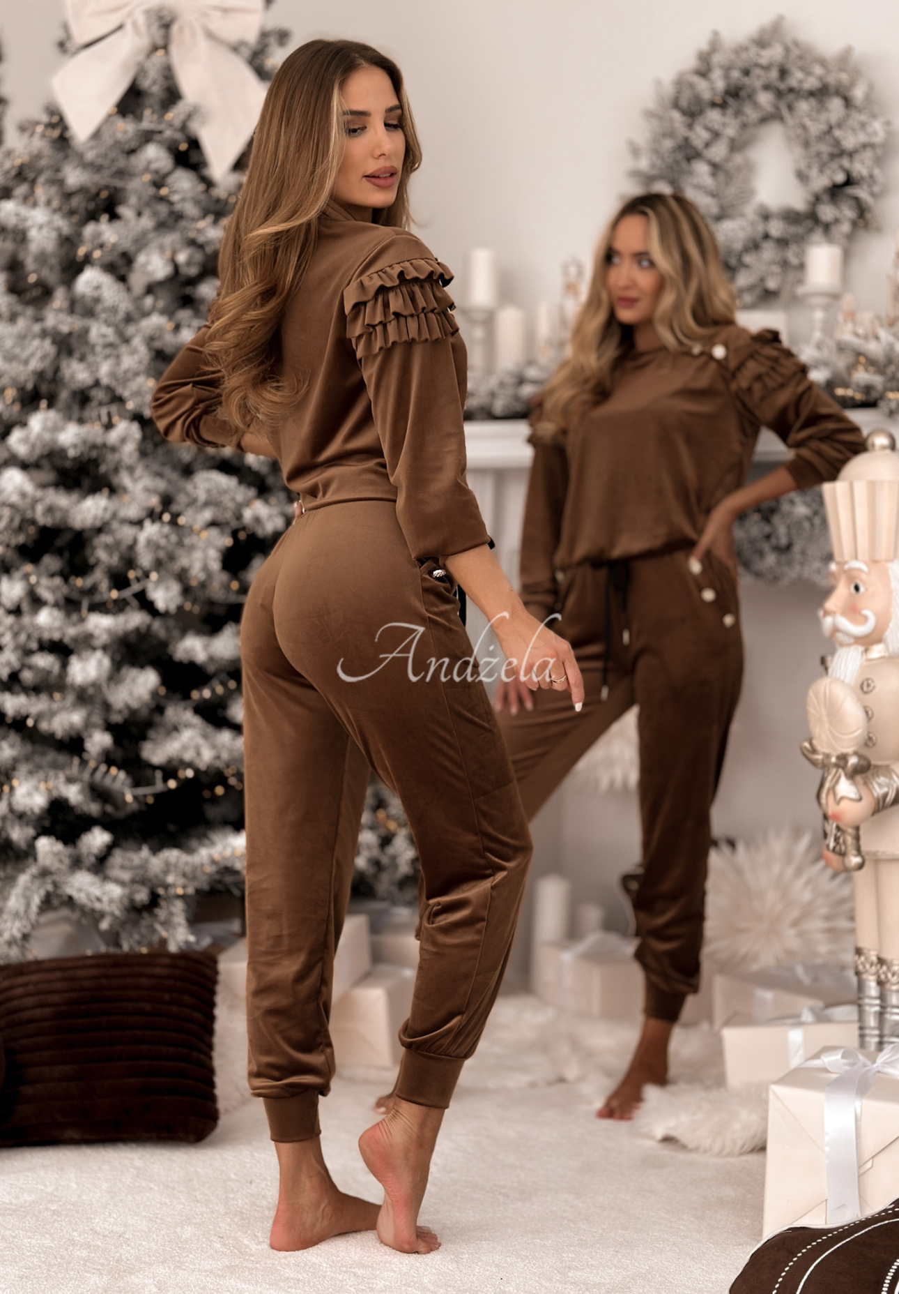 Velurová tepláková souprava s volánky Just Two Of Us čokoládový