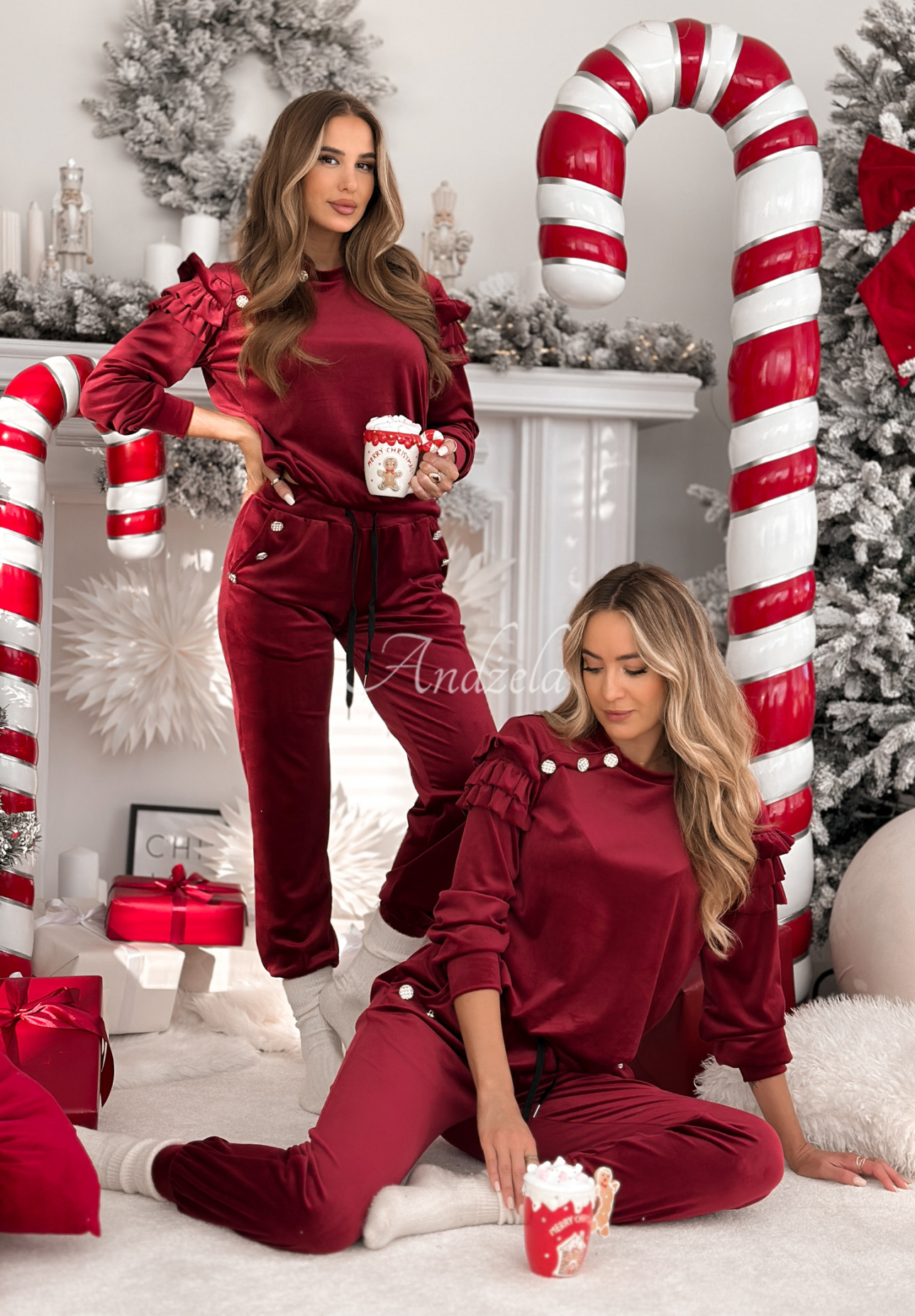 Velurová tepláková souprava s volánky Just Two Of Us vínový