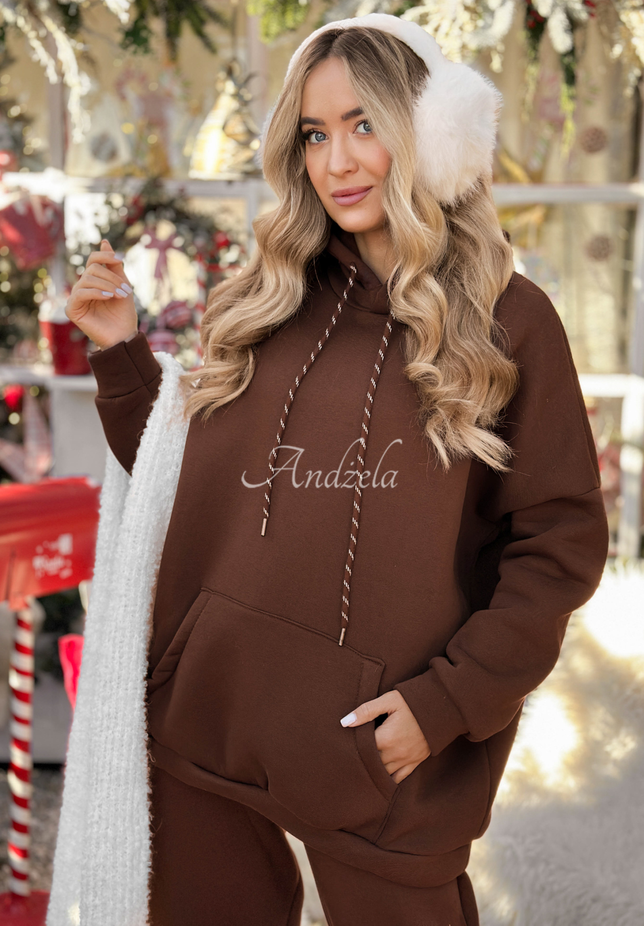 Tepláková souprava mikina a kalhoty Chill Code čokoládový