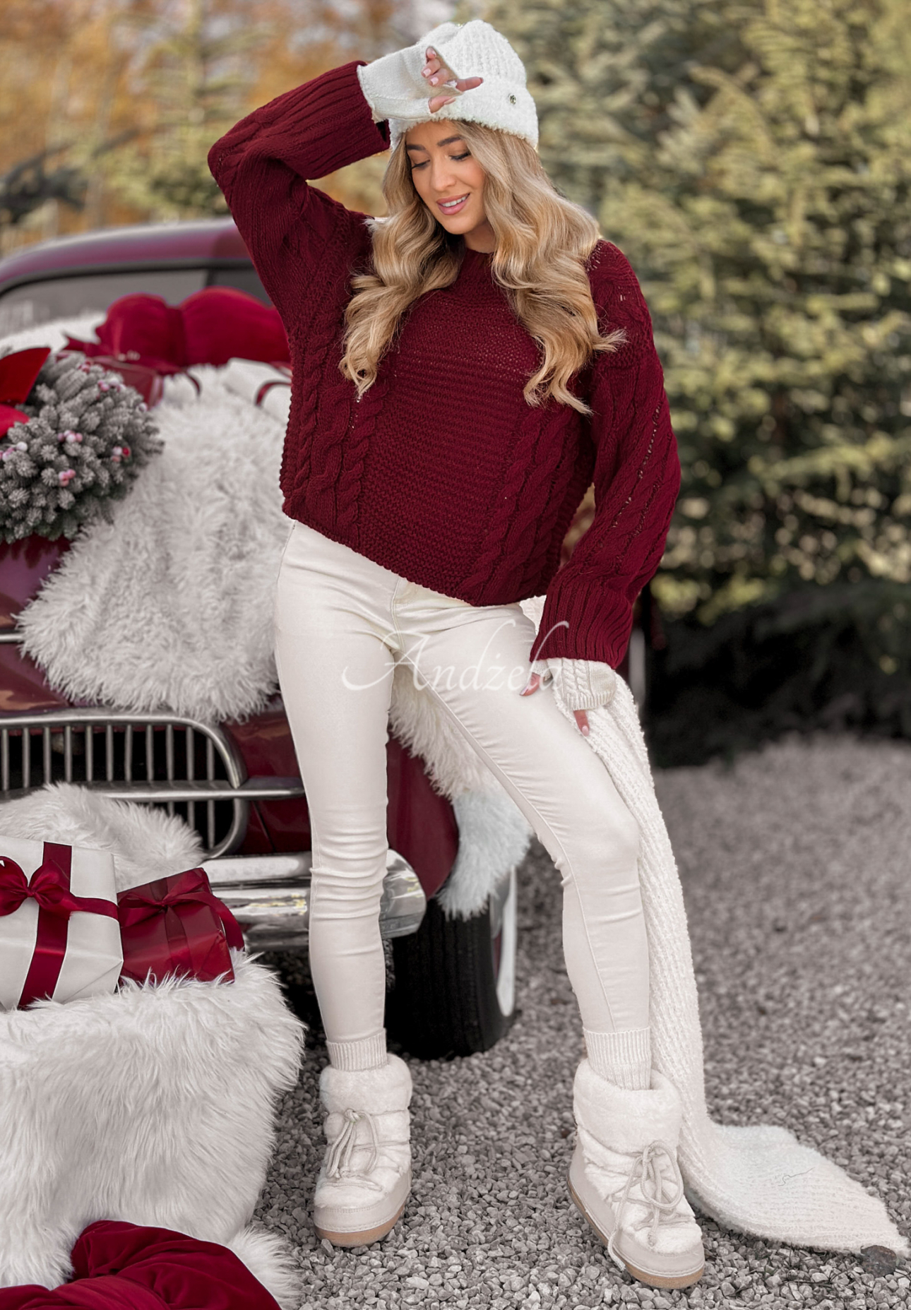 Ozdobně pletený svetr Snuggle Weather vínový