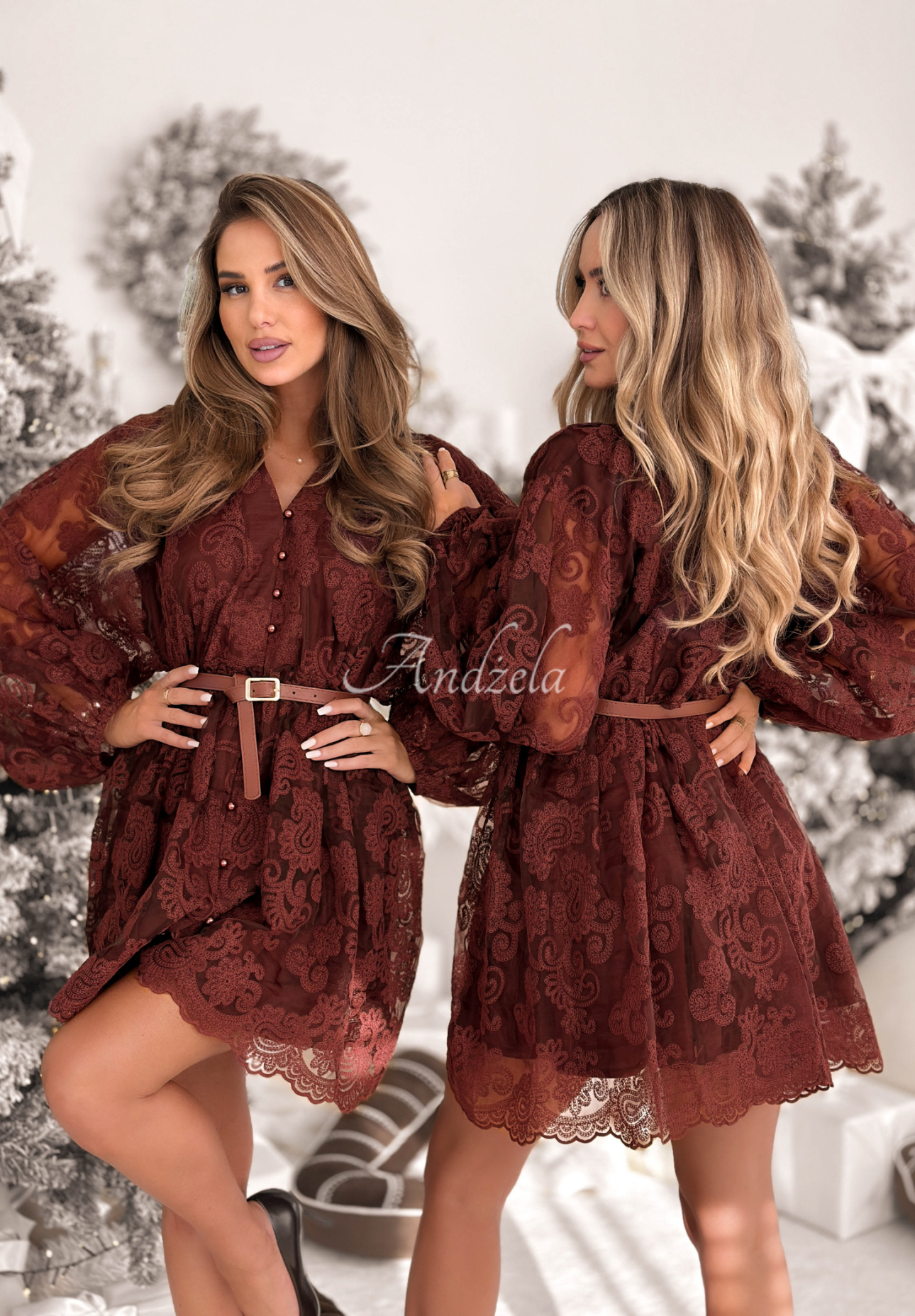 Krajkové šaty Falling For Me čokoládová