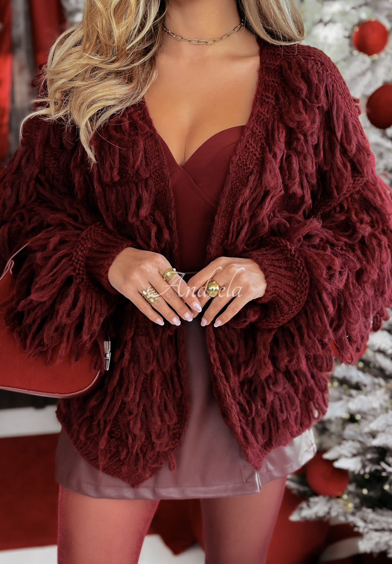 Krátký kardigan s třásněmi Fringe vínový