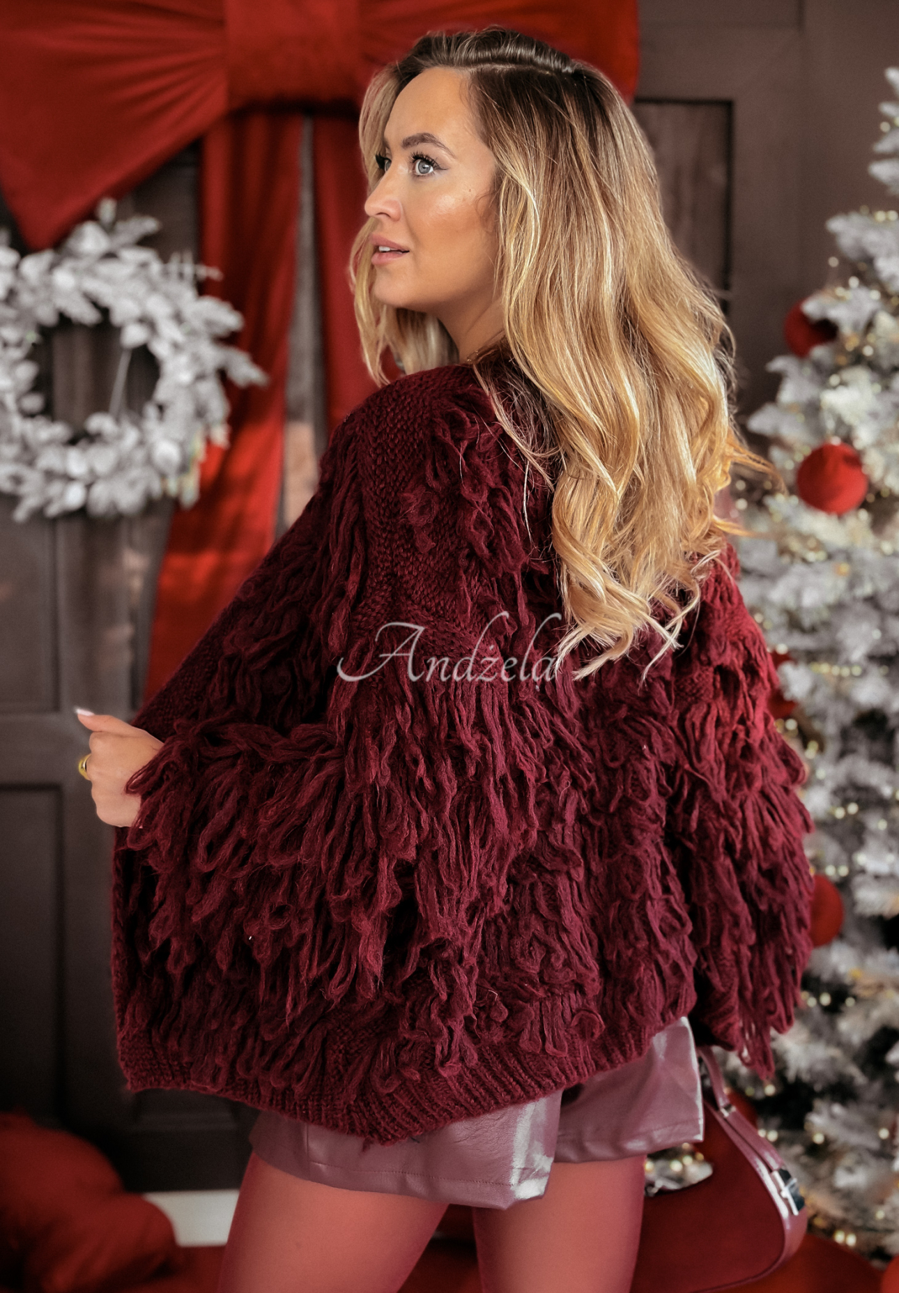 Krátký kardigan s třásněmi Fringe vínový