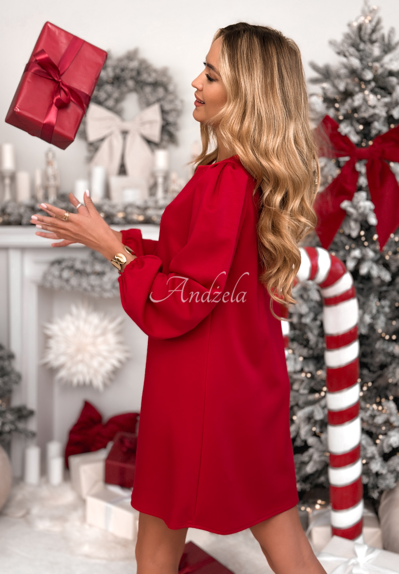 Viskózové šaty s nadýchanými rukávy Just One Kiss červená