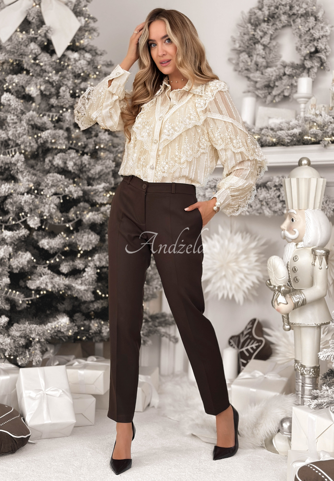 Košile s krajkovým žabotem Holiday Memories vanilková