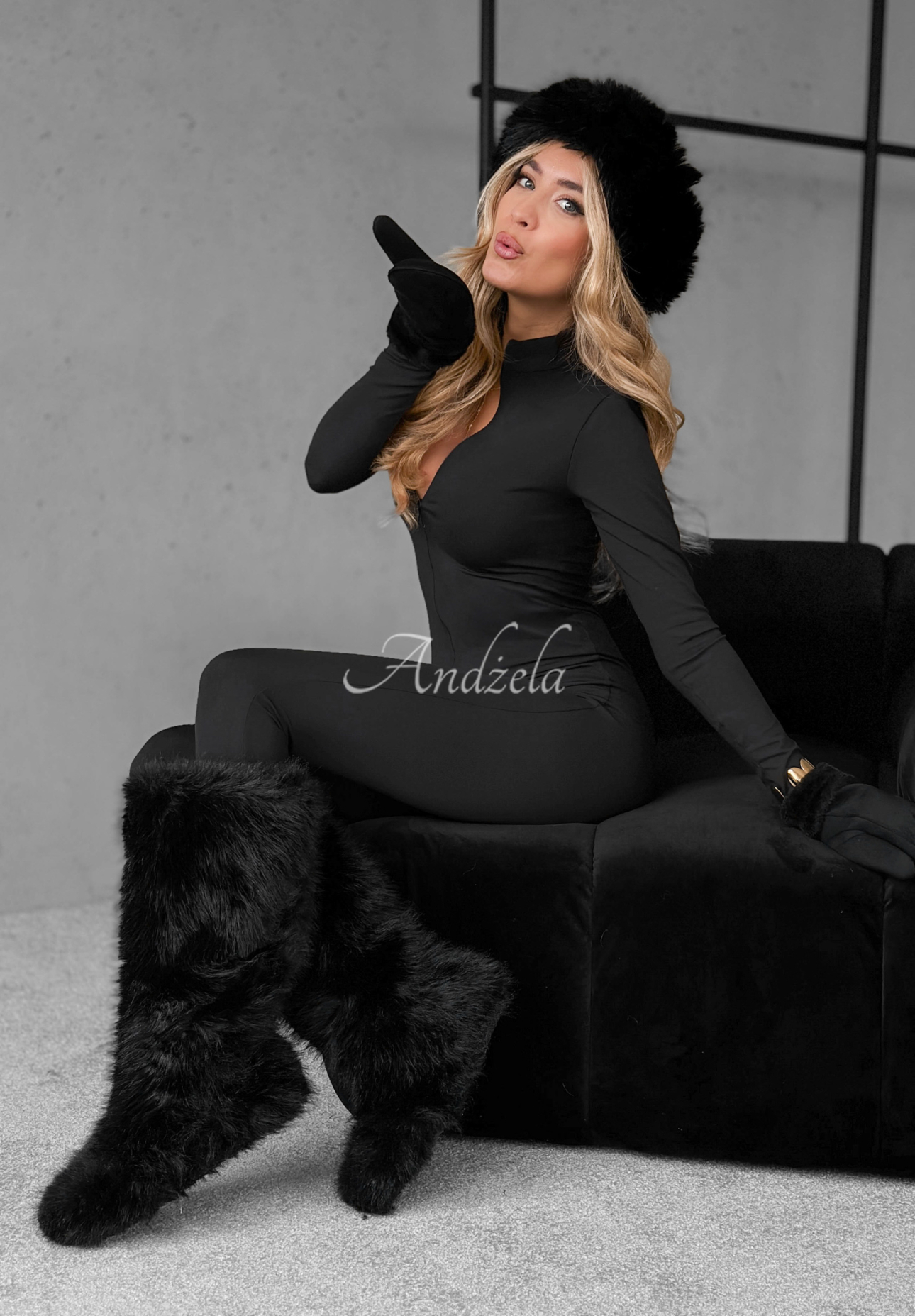 Čelenka s kožíškem Not To Allow černá