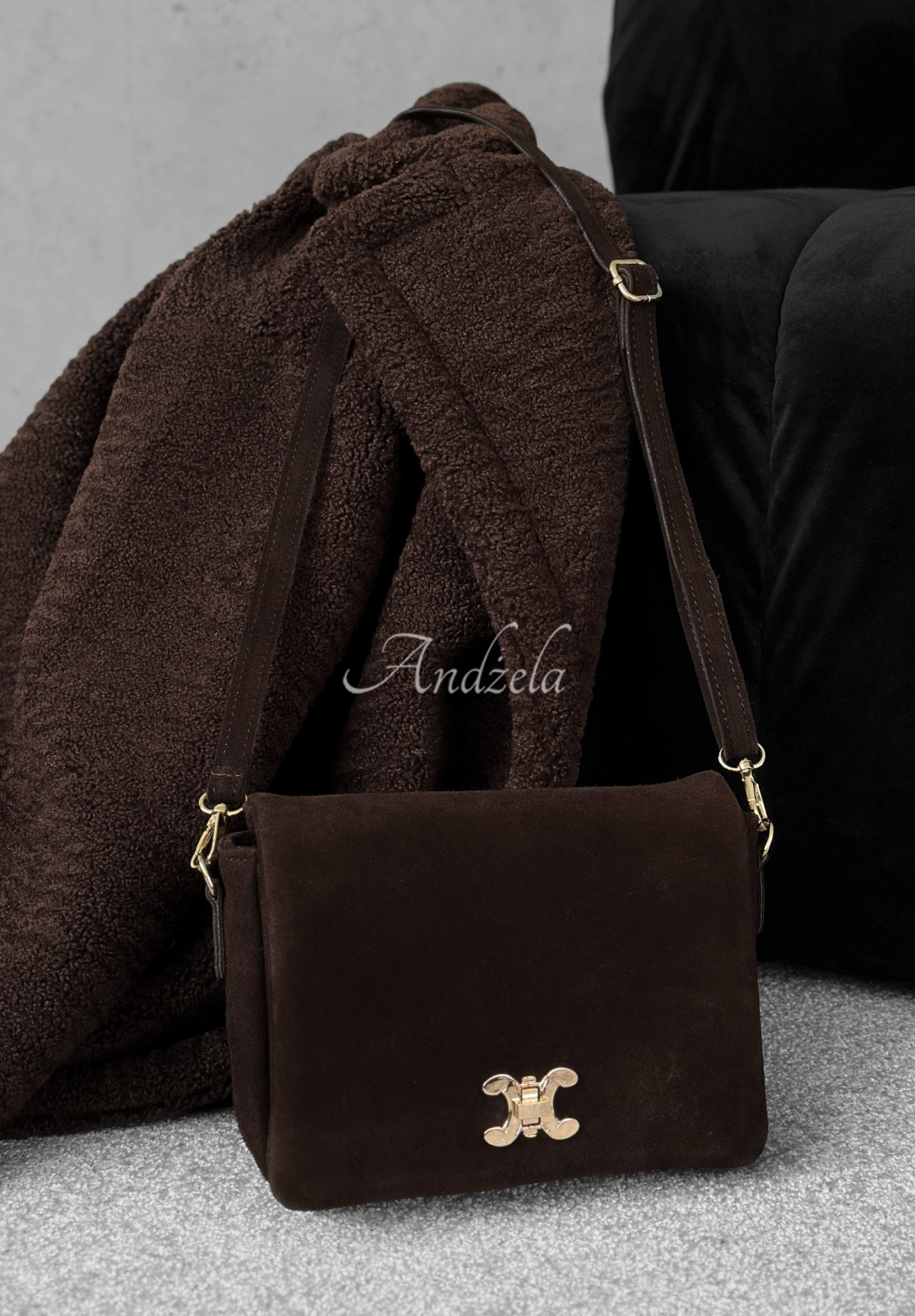 Semišová kabelka In My Closet čokoládová