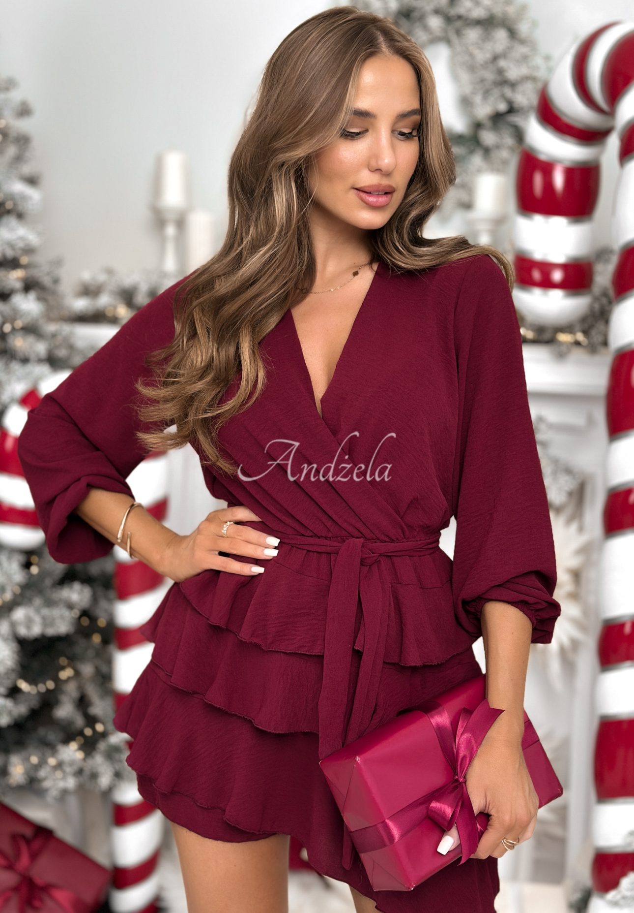 Krátký overal s volánky Not Losing Me vínová