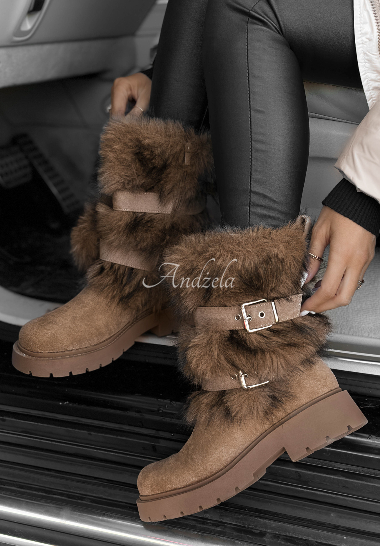 Semišové kotníkové boty s kožíškem North Pole Escape béžové