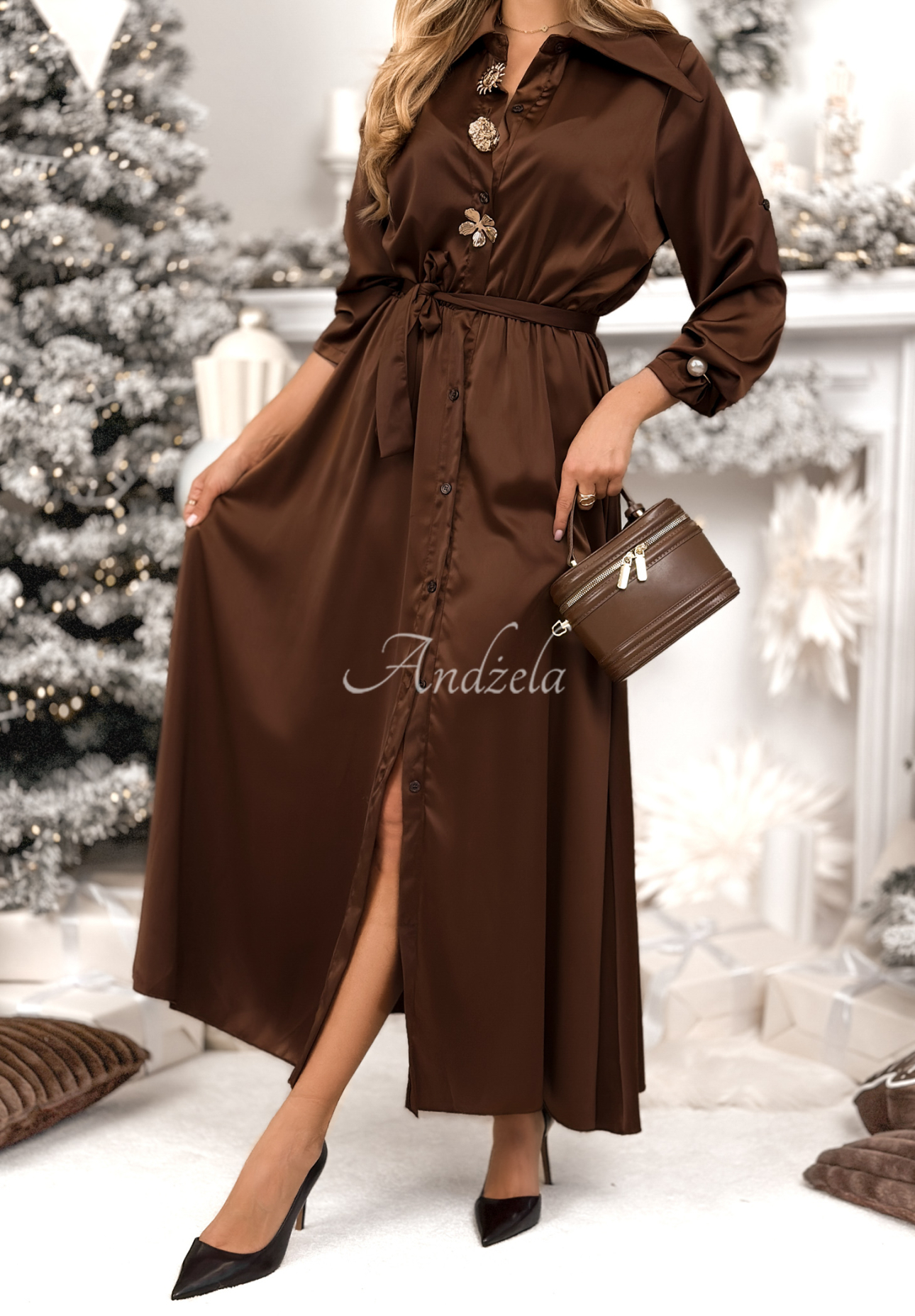 Košilové saténové maxi šaty Maybe Yes Maybe No čokoládová