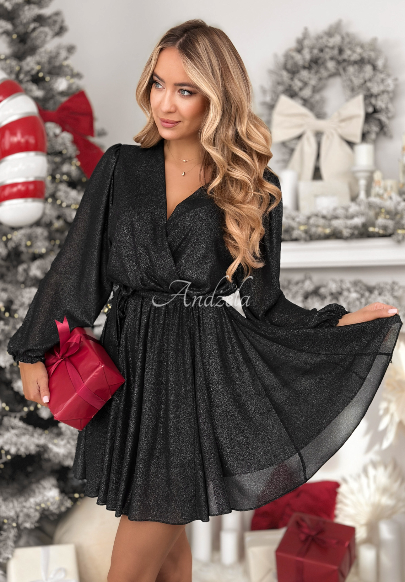 Lesklé mini šaty s páskem Never Texted Back černá