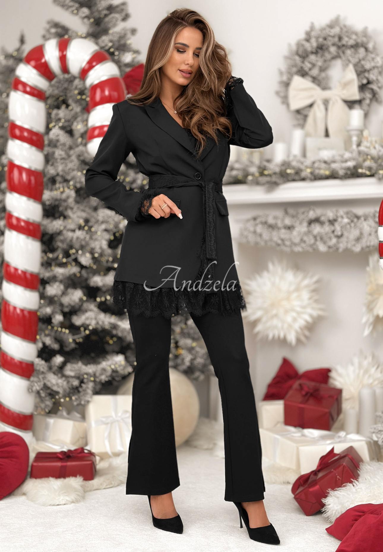 Sako s krajkou a páskem Whatever Whenever černá