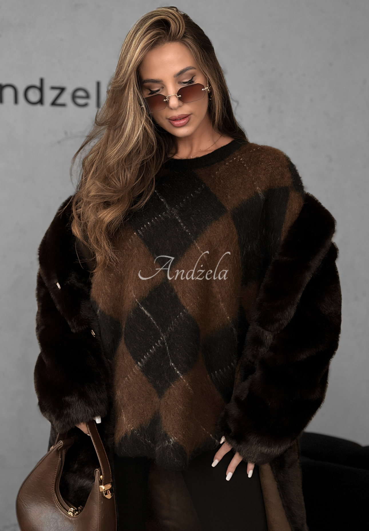 Svetr s kosočtverci z vlny a viskózy Winter Things čokoládově-černý