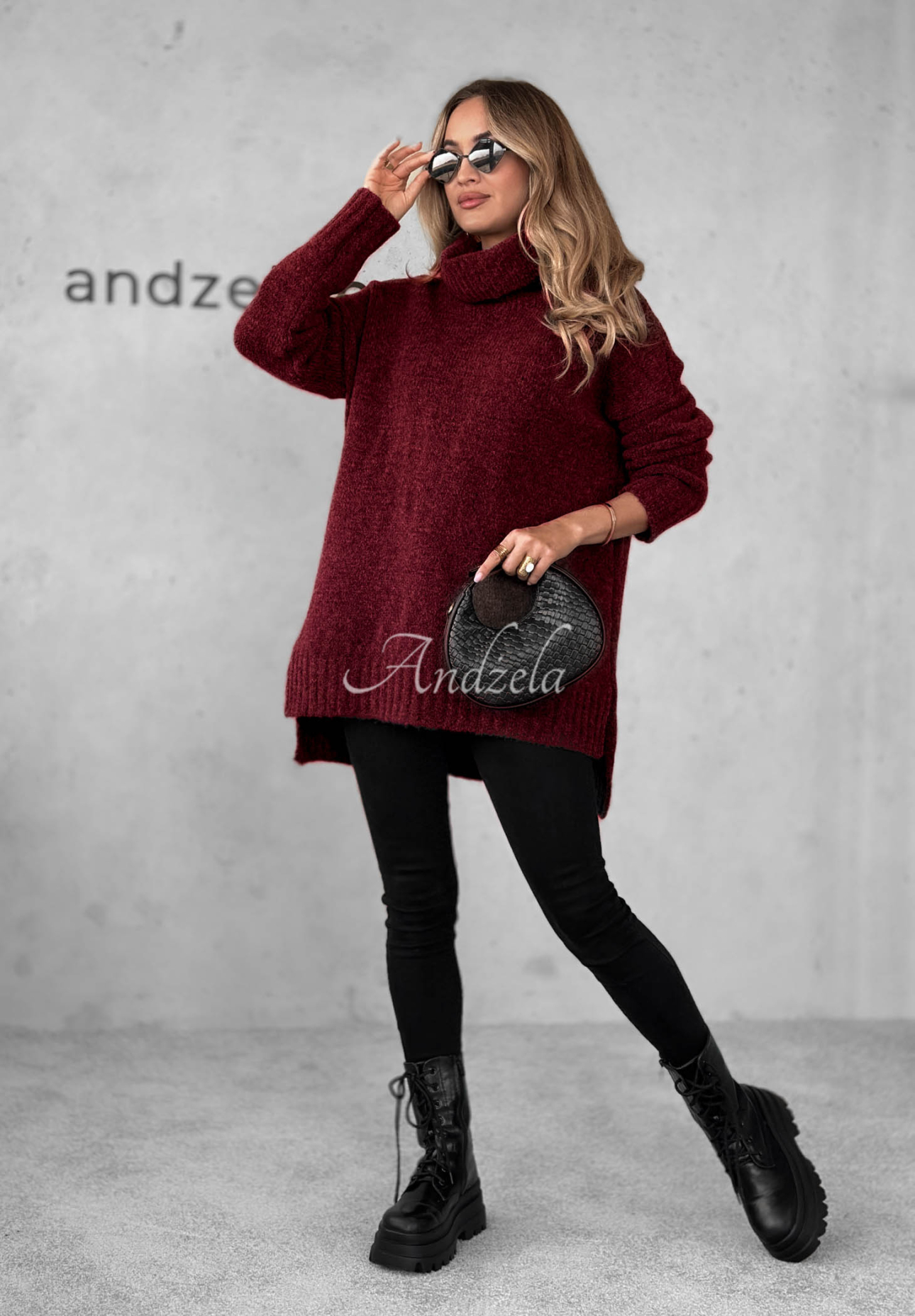 Svetr oversize s rolákem Benin vínový