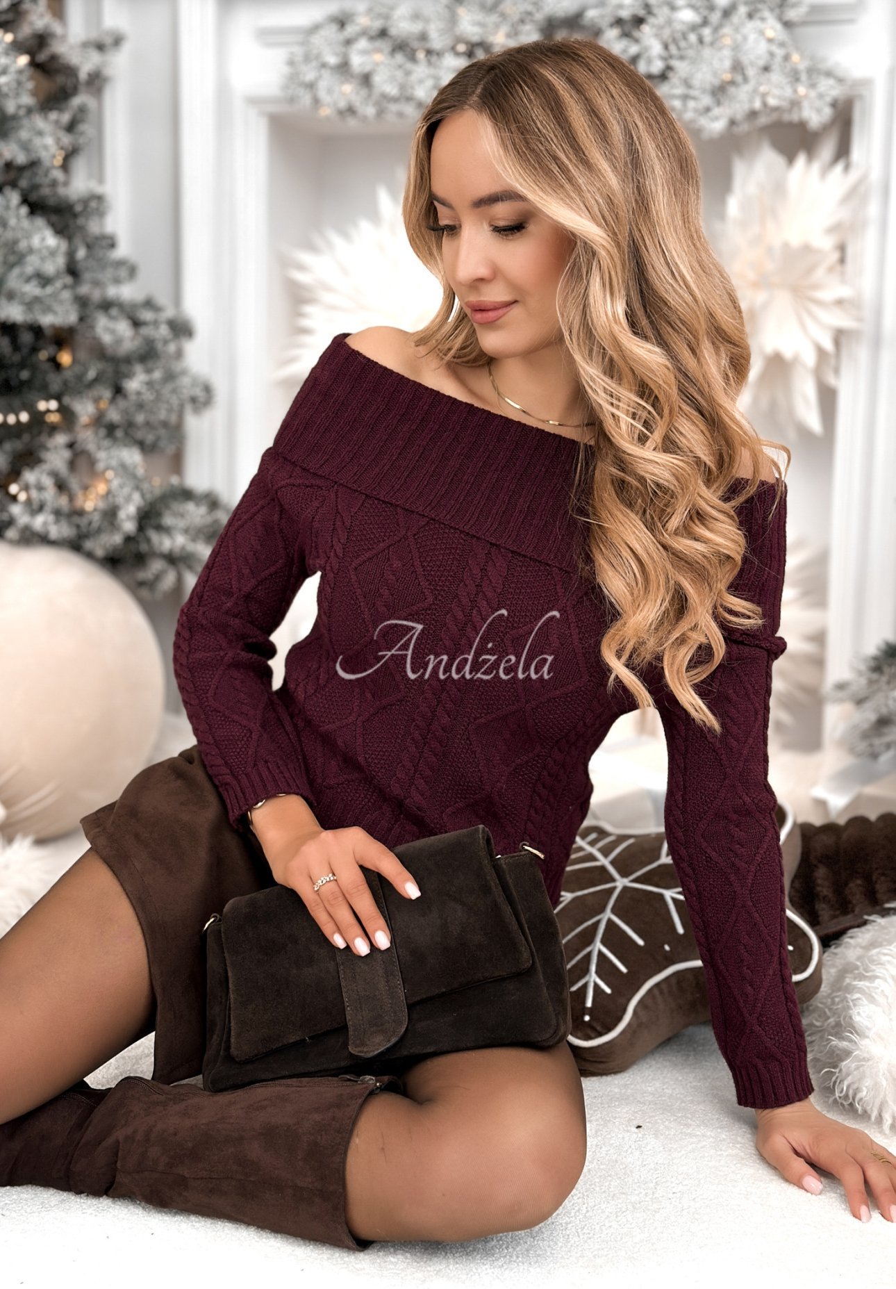 Viskózový svetr s odhalenými rameny Family Time vínový