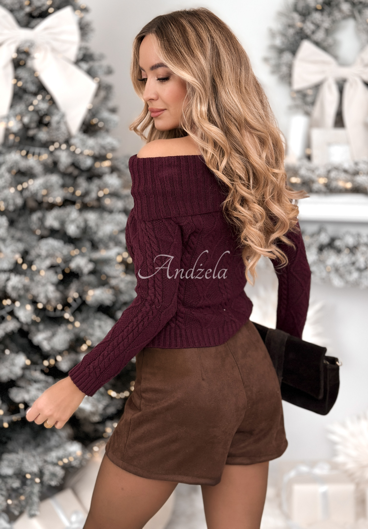 Viskózový svetr s odhalenými rameny Family Time vínový