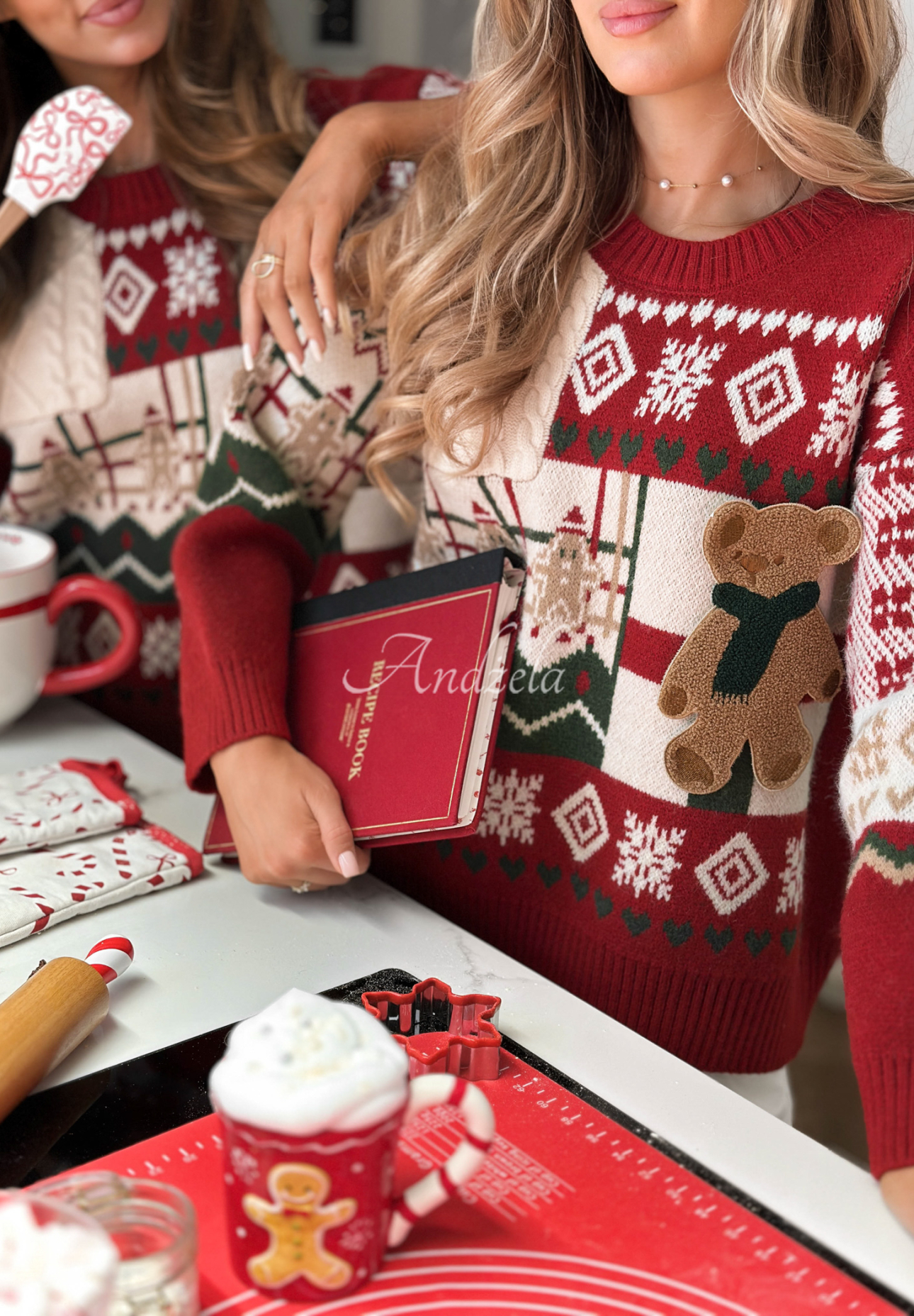 Vánoční svetr Christmas With Teddy červený