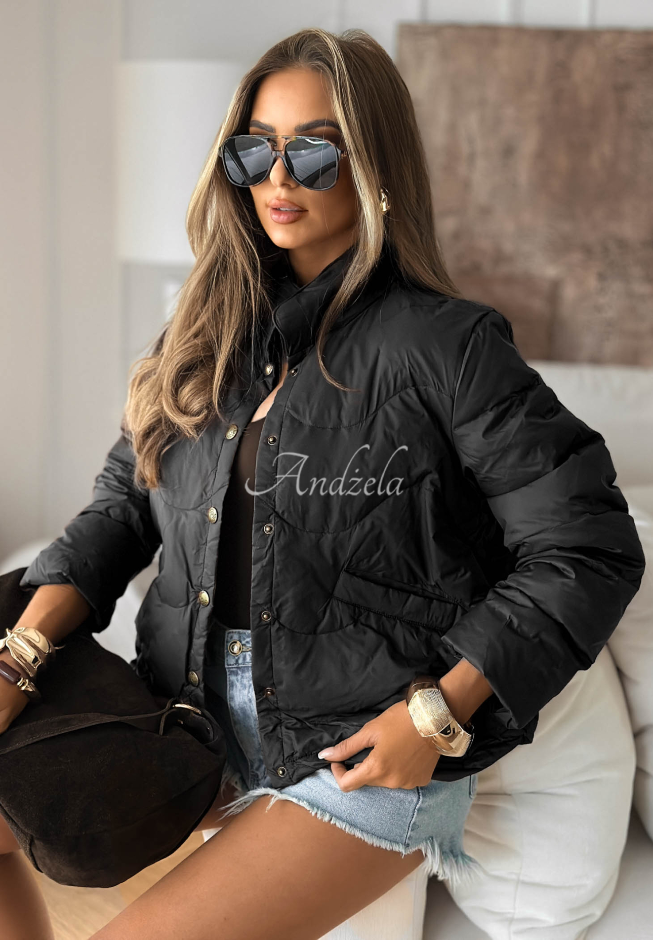 Krátká péřová bunda Last Thing černá