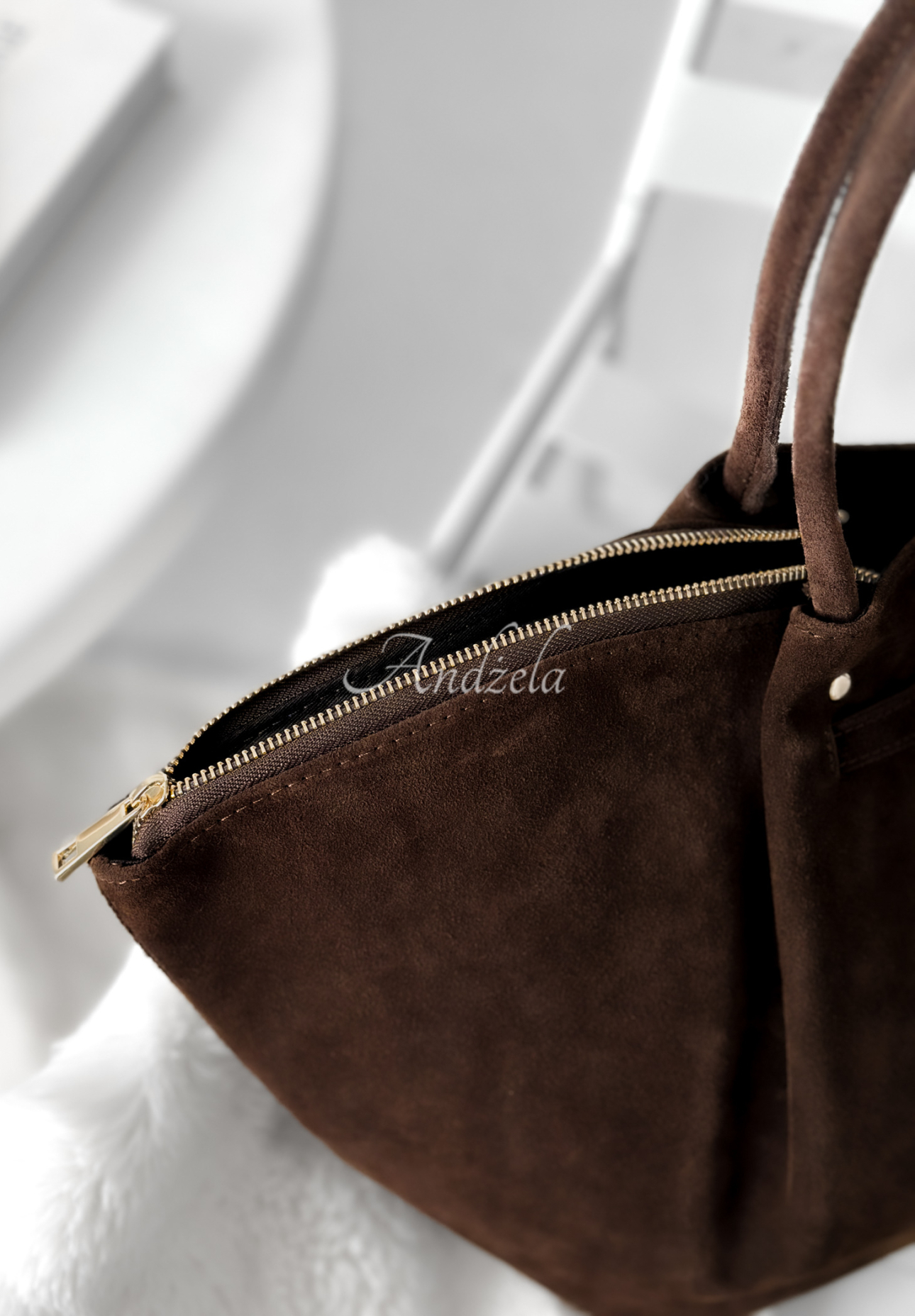 Semišová kabelka Almost Ready čokoládová