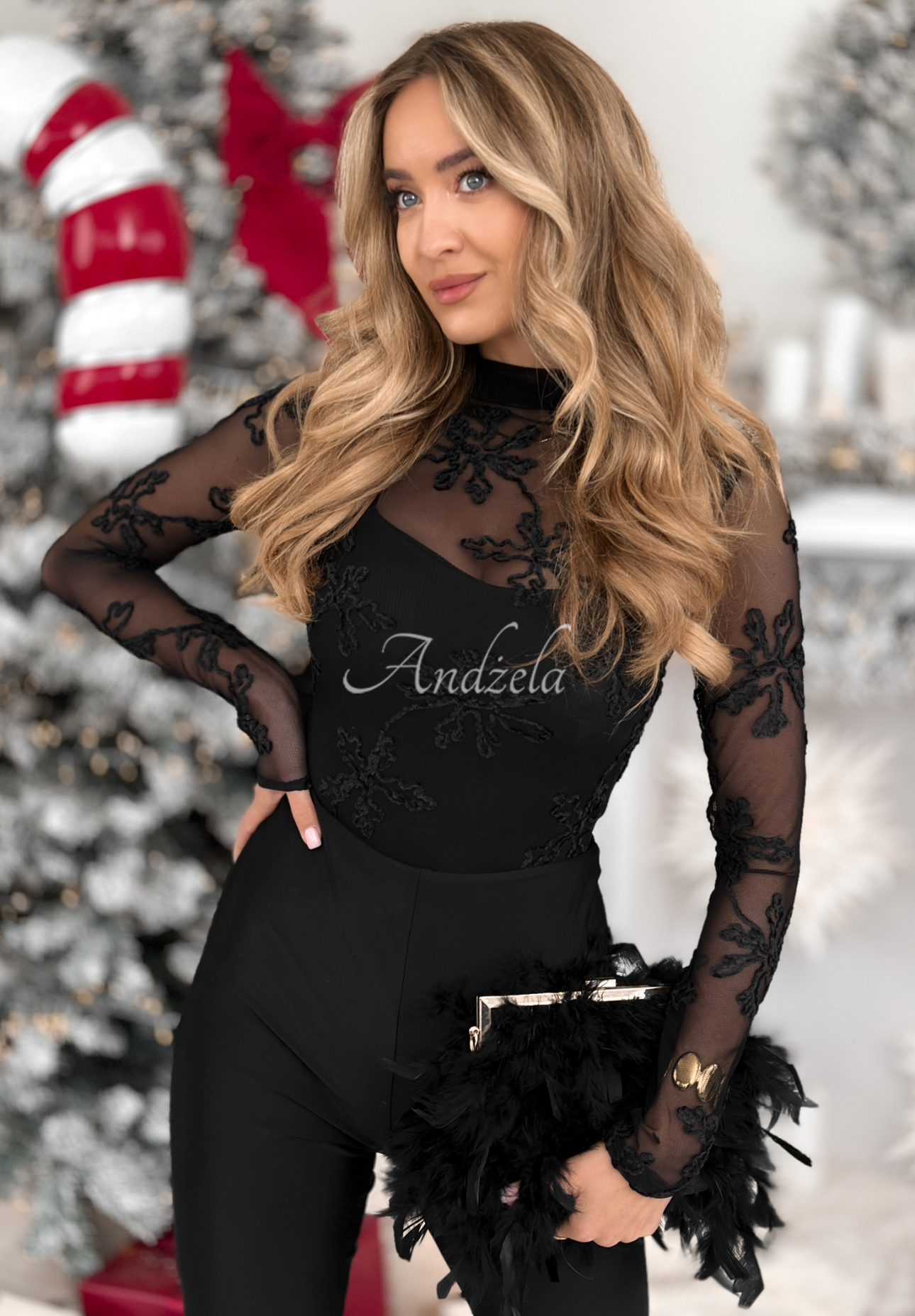 Síťovaná halenka s výšivkami Go On A Date černá