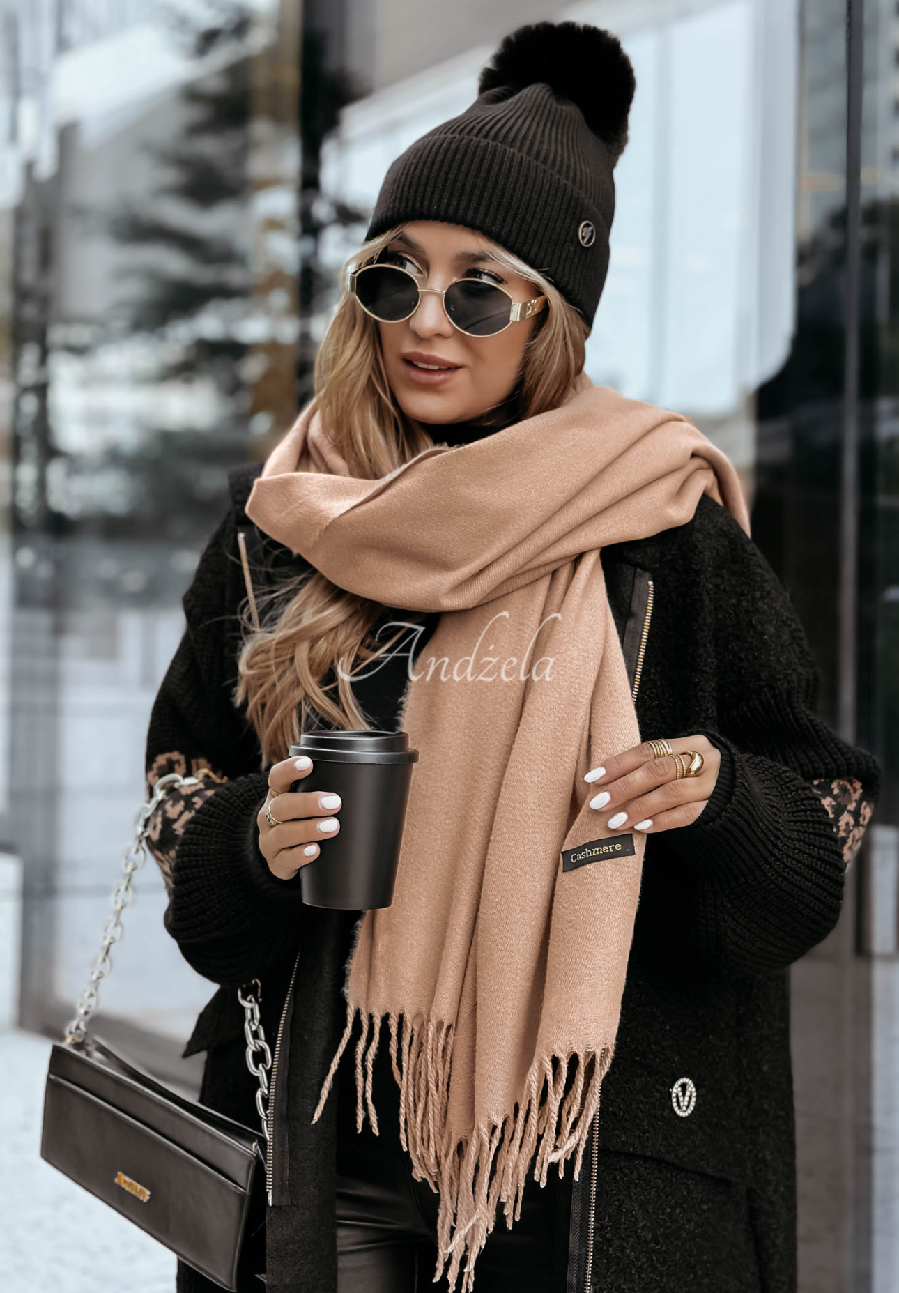 Šál s třásněmi Closer To Heaven béžový