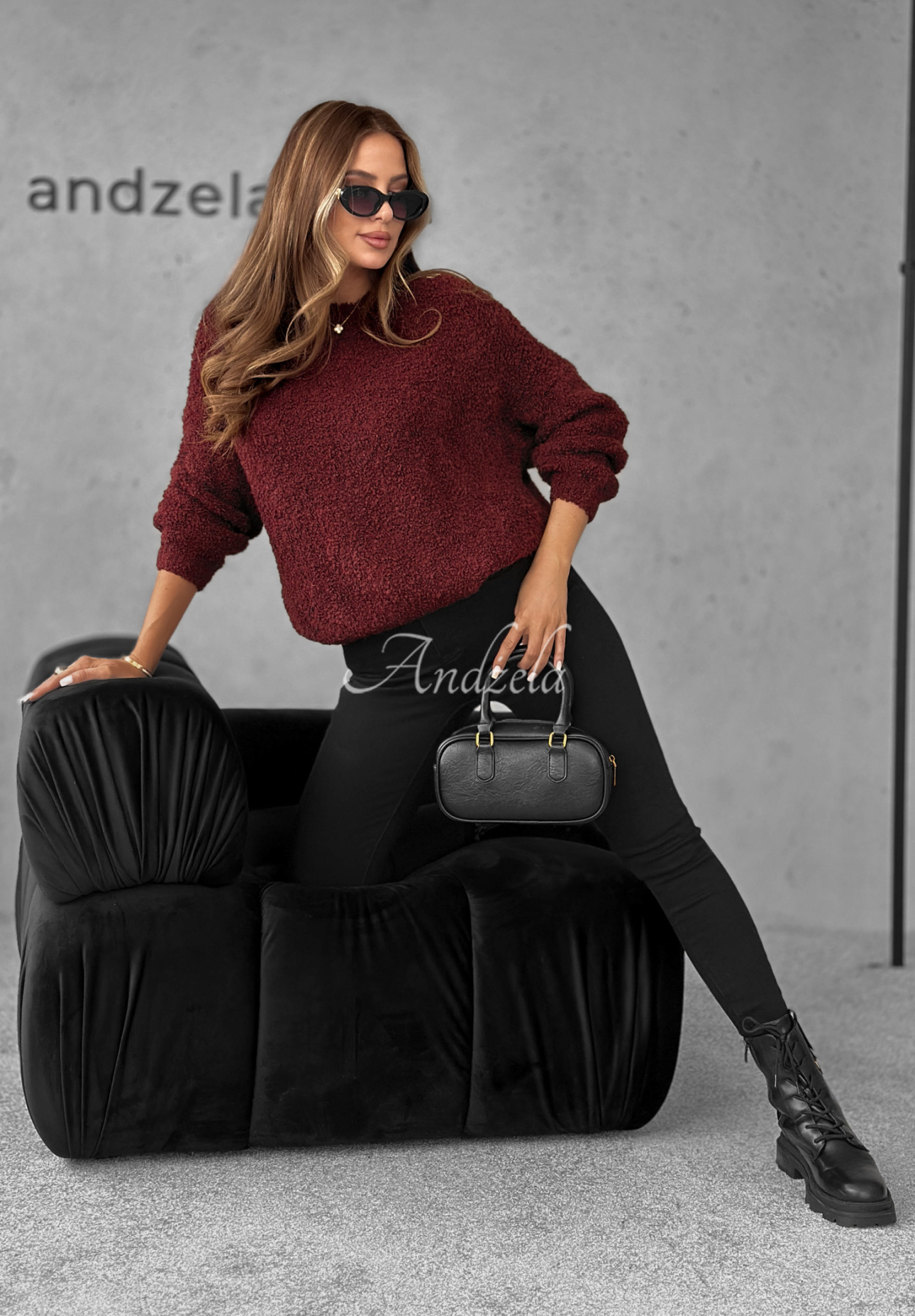 Svetr s moherem a vlnou Cuddly Companion vínový