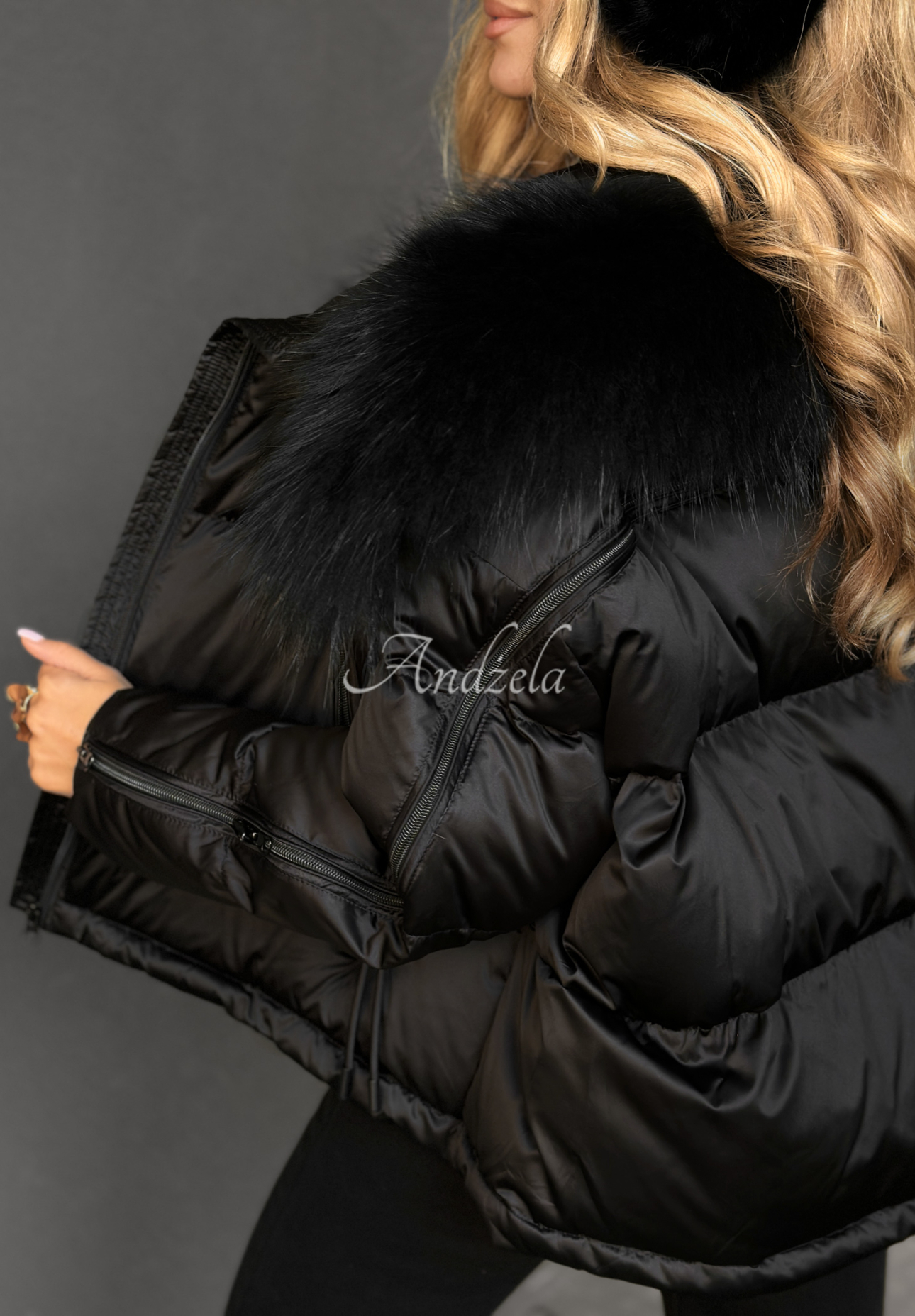 Prošívaná péřová bunda s kožíškem In Your Dream černá