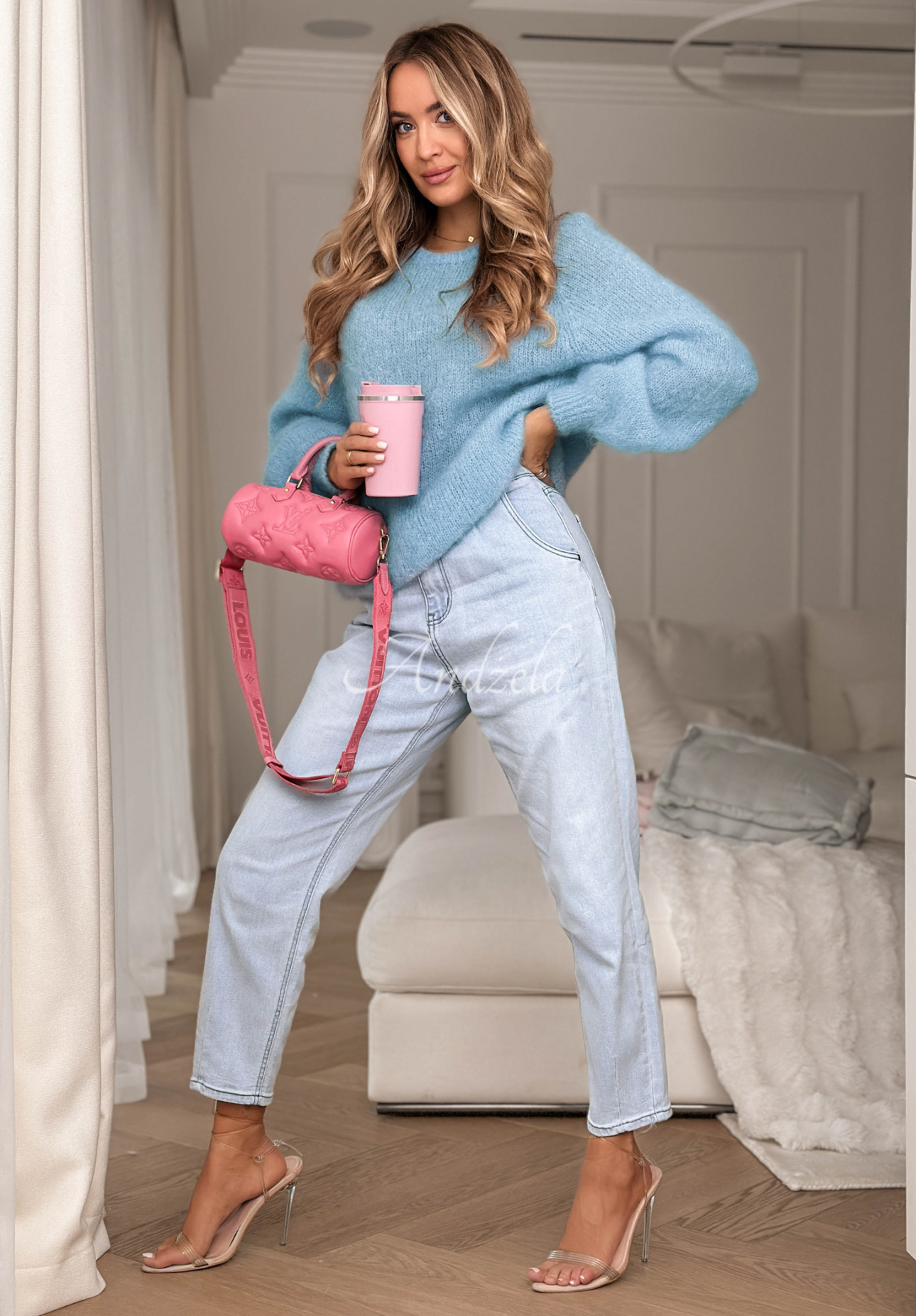 Mohérový svetr Warm Hug blankytný