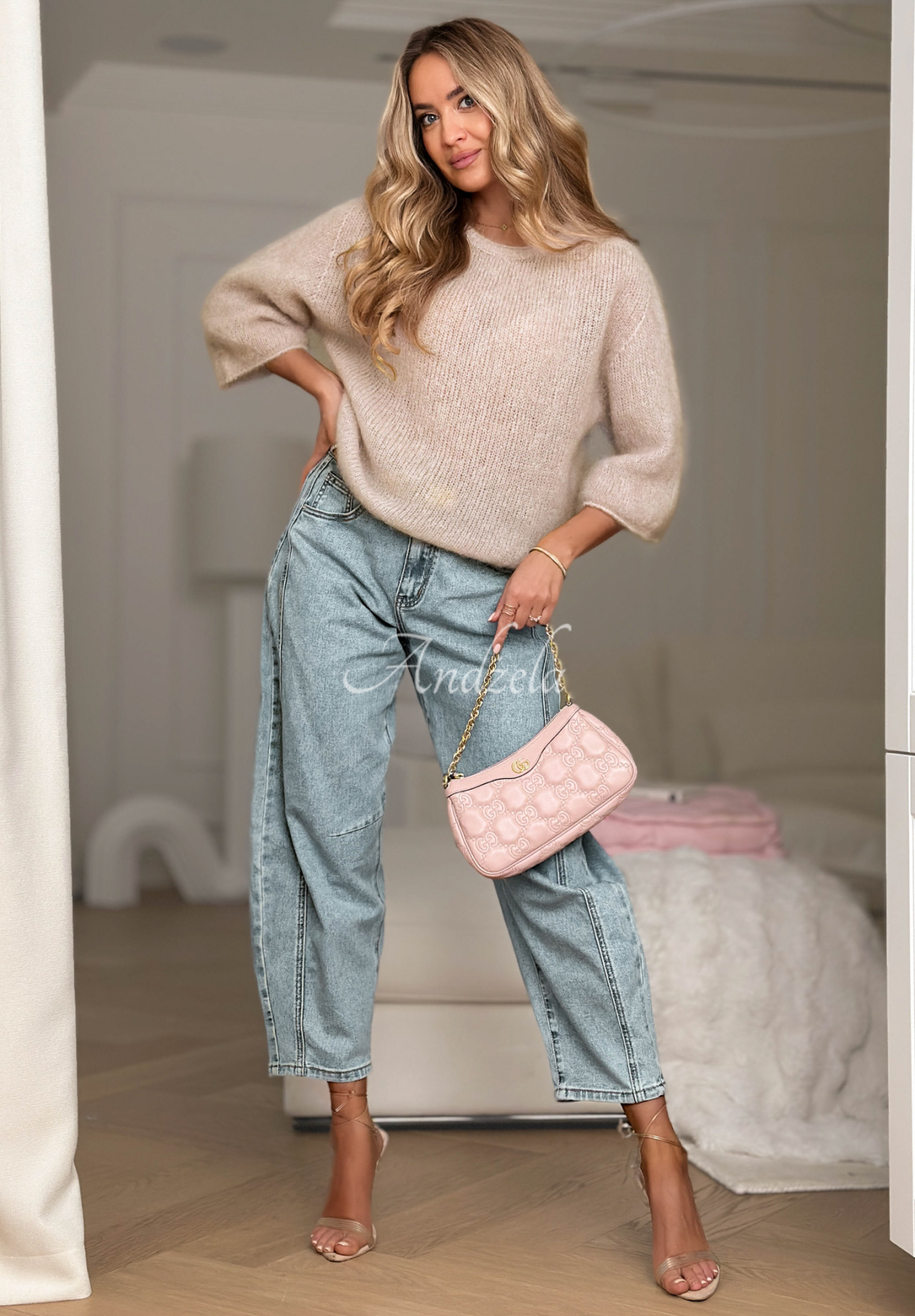 Mohérový svetr Give Me Space béžový