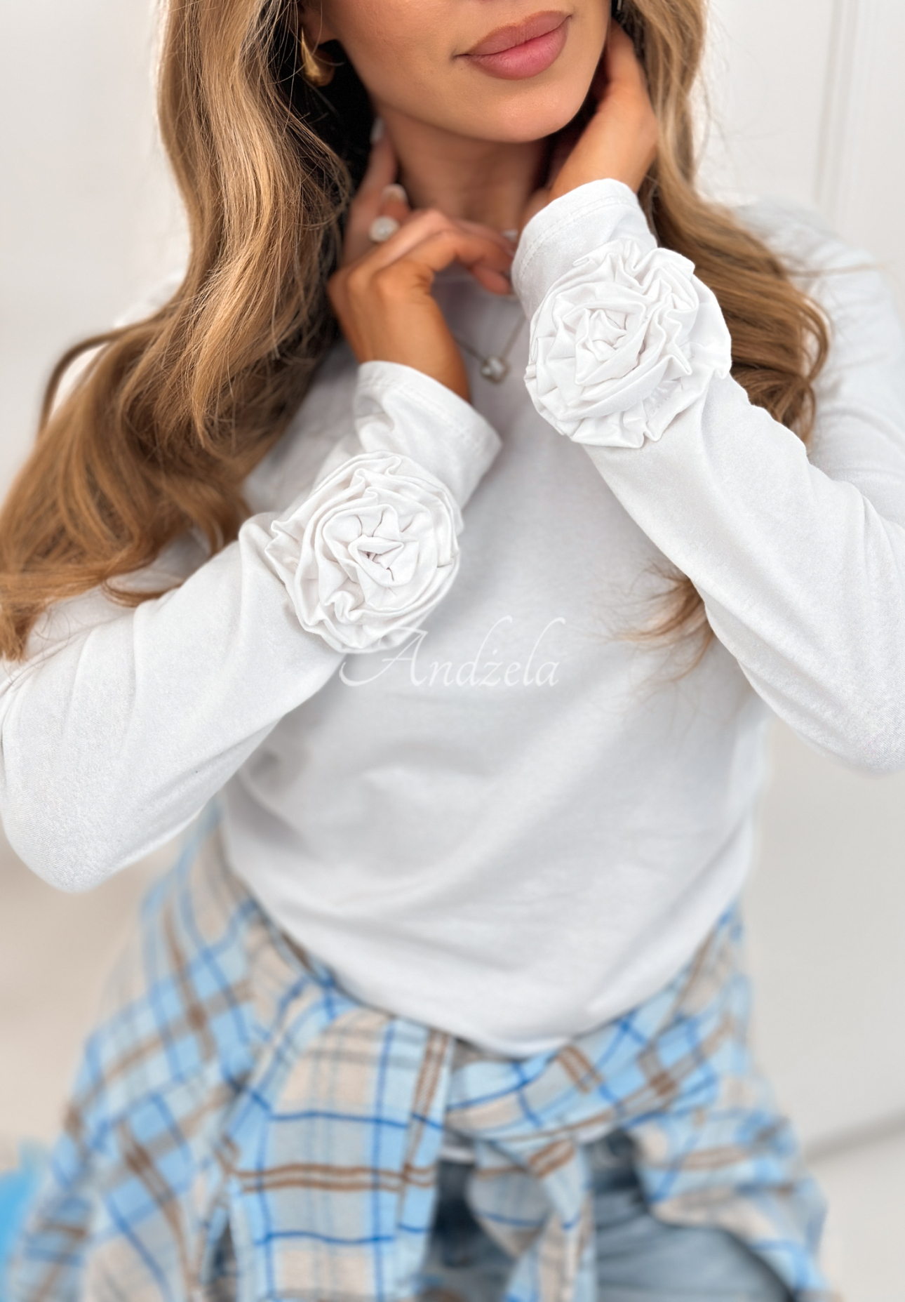 Bavlněná halenka s růžemi Come With Me Bílá