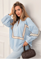 Bavlněná pruhovaná halenka s krajkou Beauty Begins Now blankytná