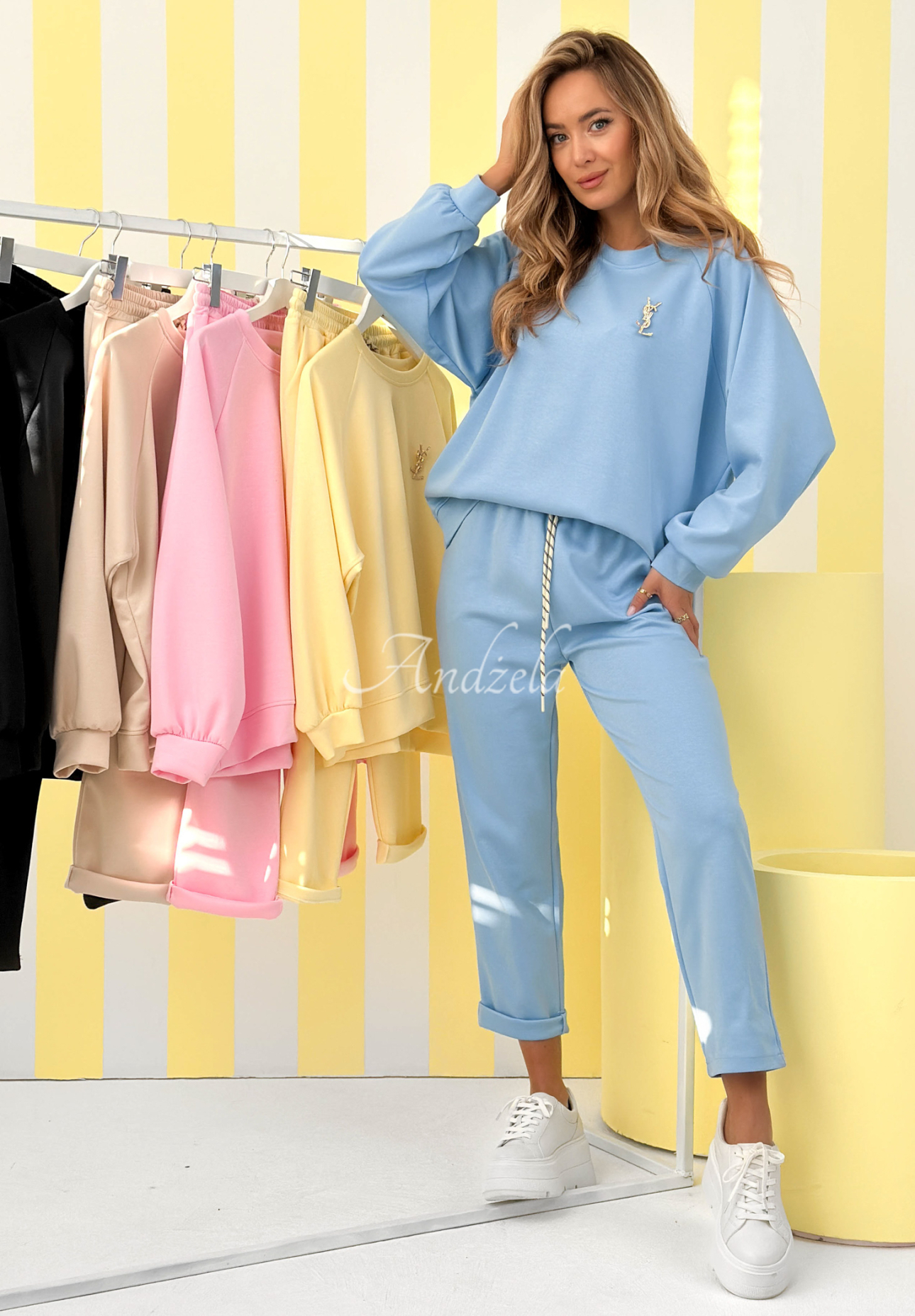 Viskózová tepláková souprava mikina a kalhoty Better Now modrý