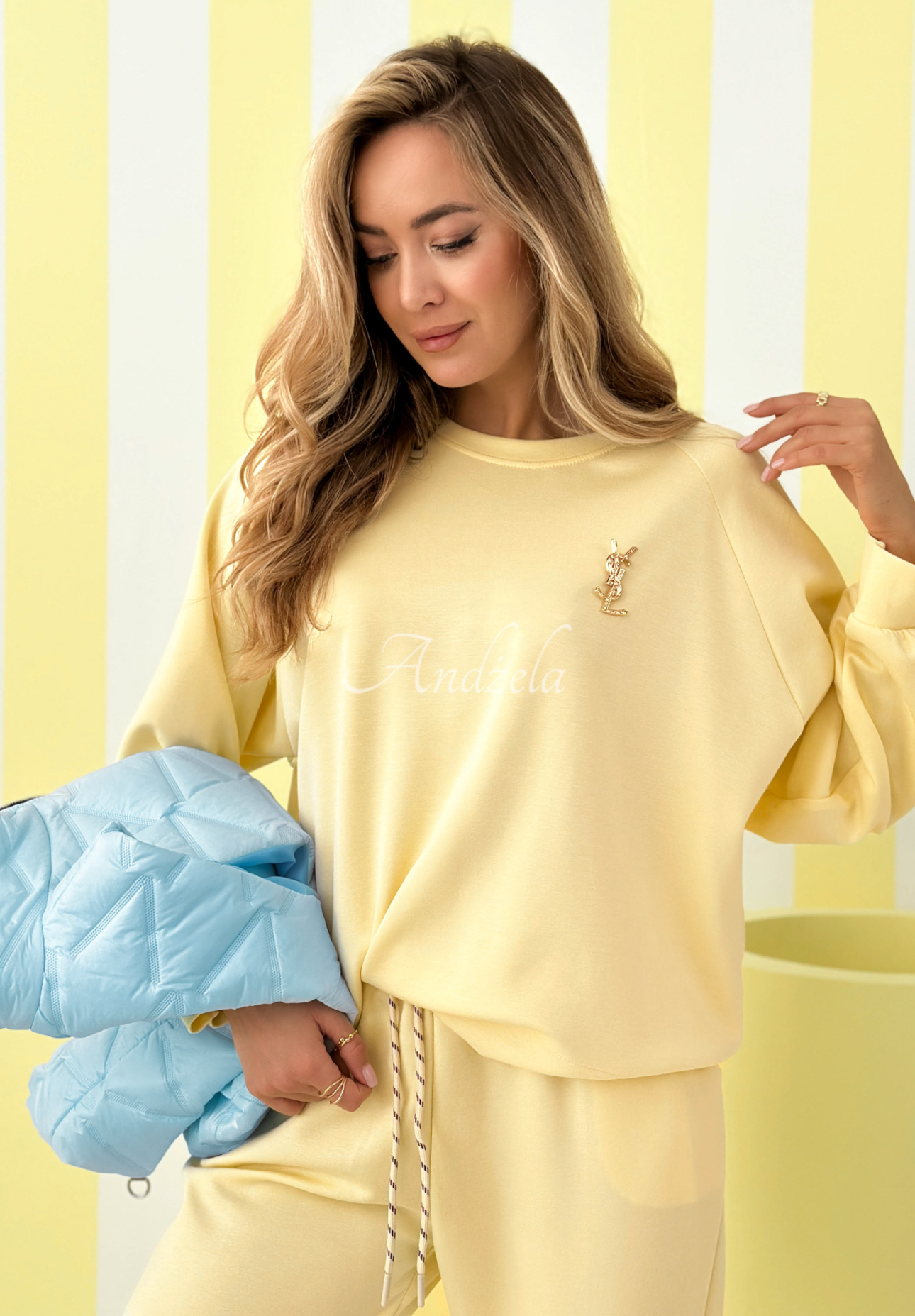 Viskózová tepláková souprava mikina a kalhoty Better Now žlutá