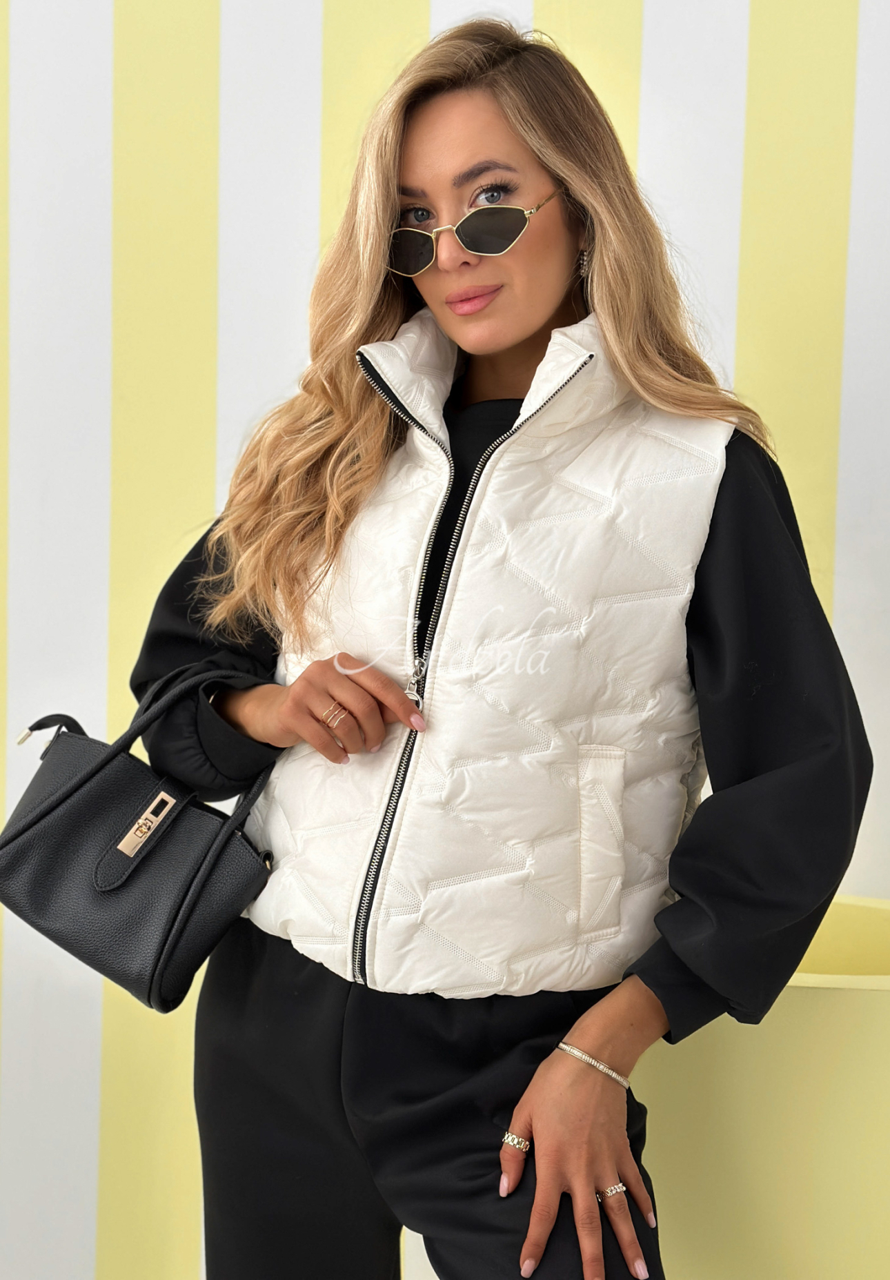 Krátká prošívaná vesta Spring Cloud ecru