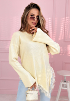 Vroubkovaný asymetryczny Svetr z koronką Fresh Start pudrová růžová