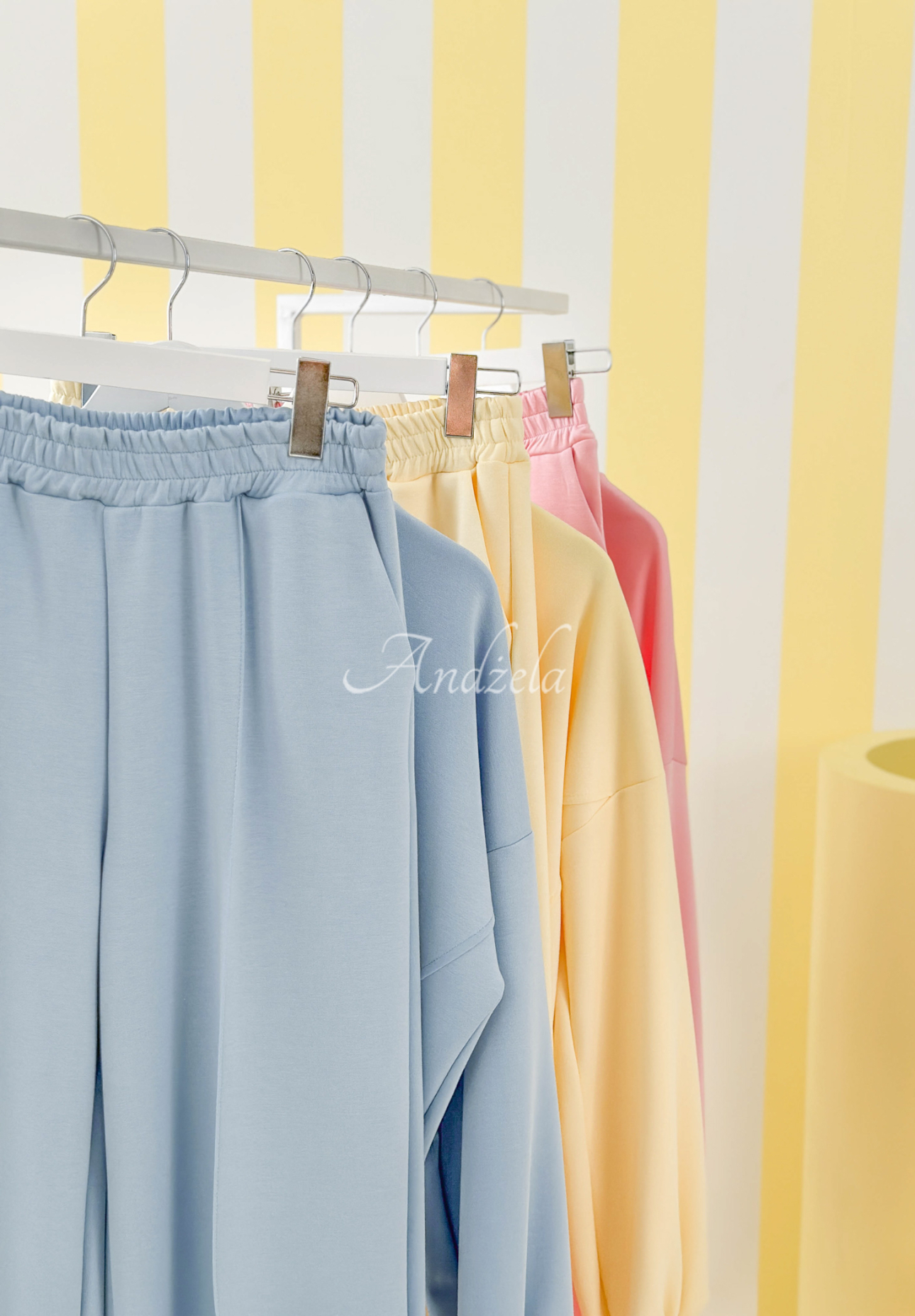 Viskózová tepláková souprava Full Of Motivation blankytný