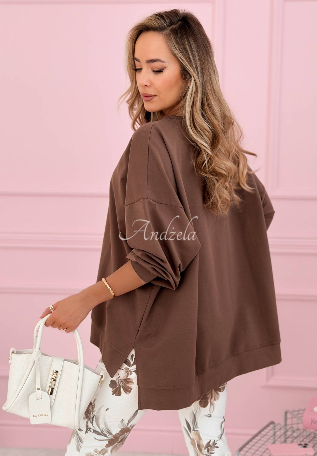 Mikina oversize Not The Same čokoládová