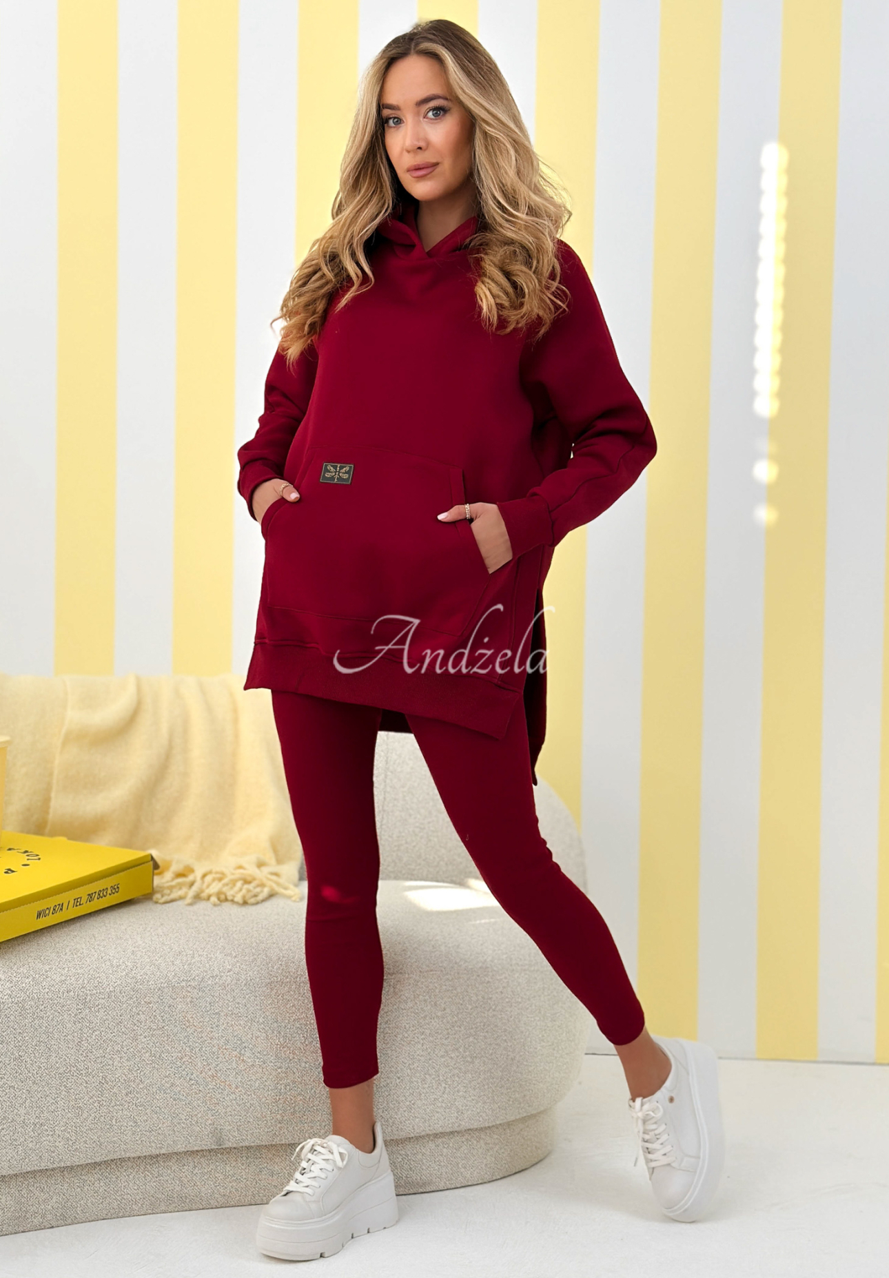 Mikina s kapsou a kapucí Siempre vínová II