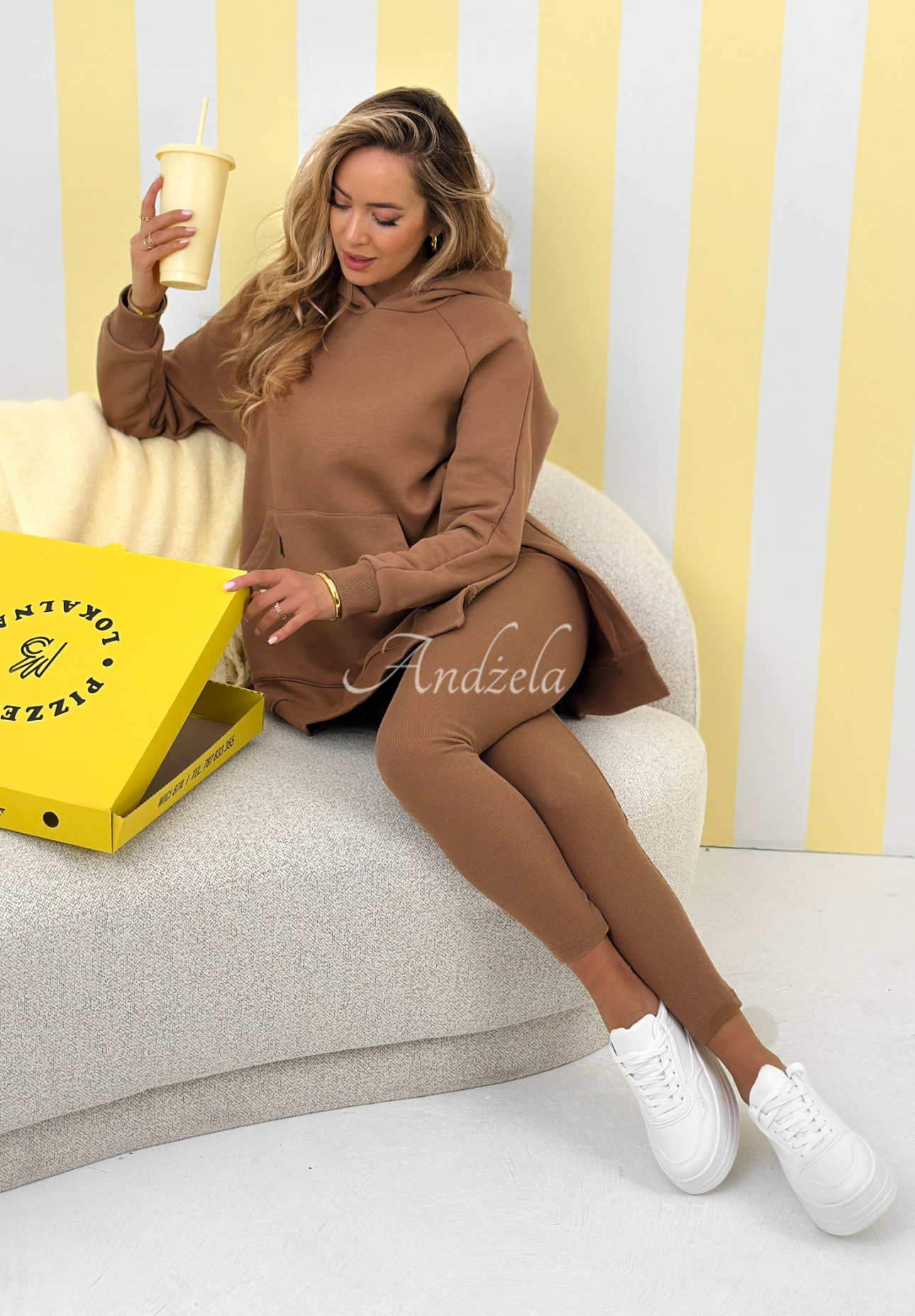 Mikina s kapsou a kapucí Siempre velbloudí