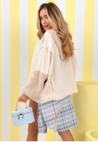 Mikina z dzianinowym kapturem i rękawami Think About It béžová